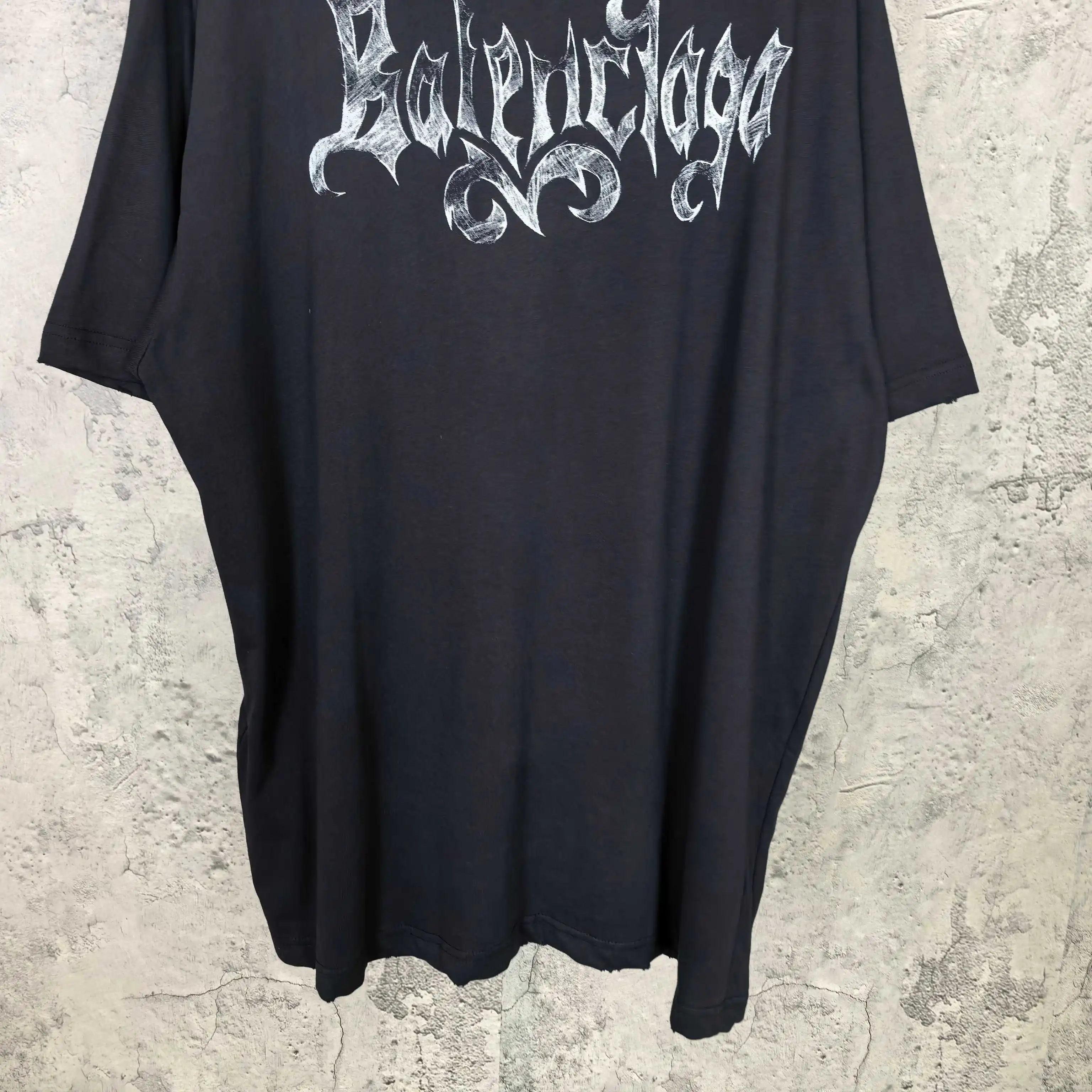 Gothic Logo Print Oversized T-Shirt D14524475 — view 12