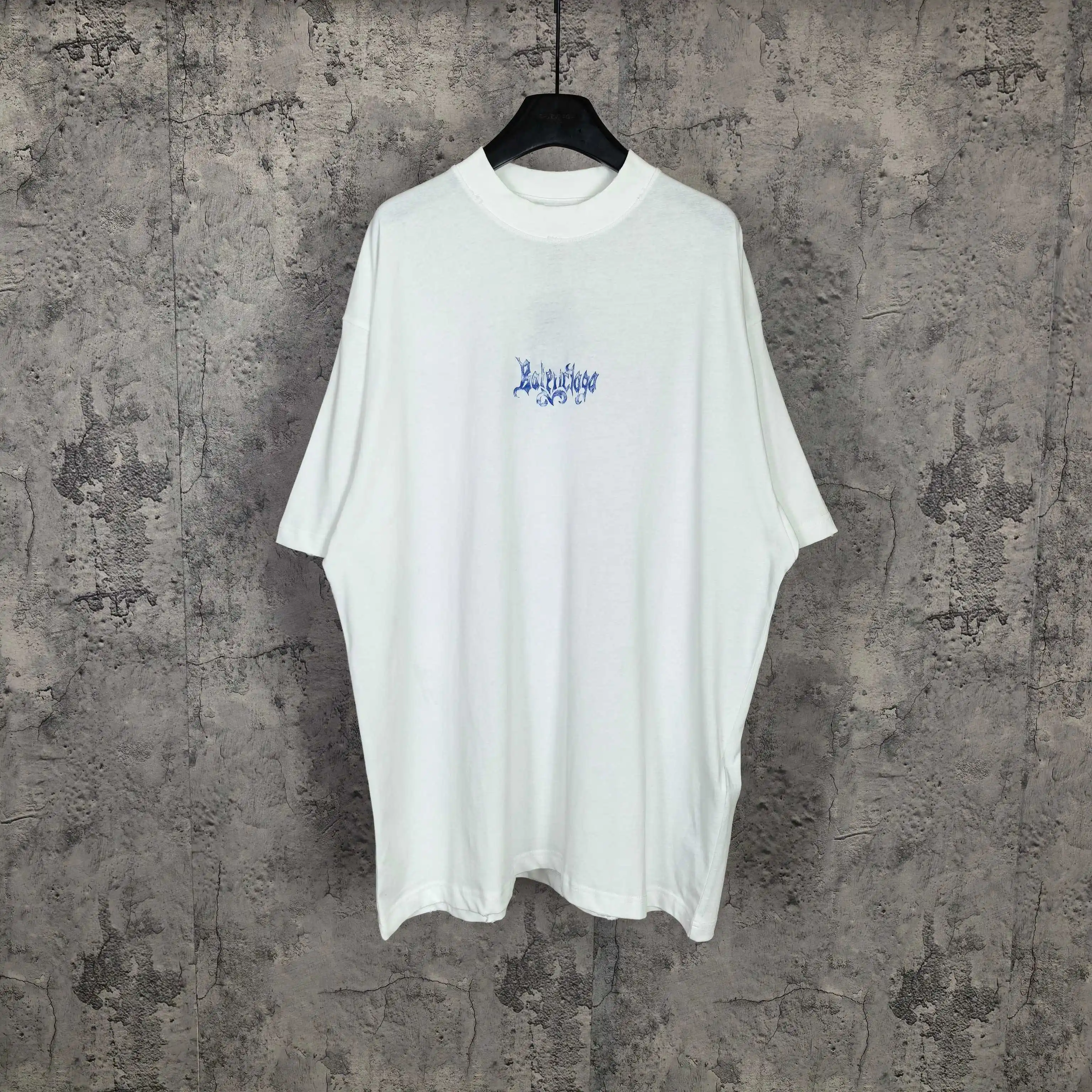 Gothic Logo Print Oversized T-Shirt D14524474