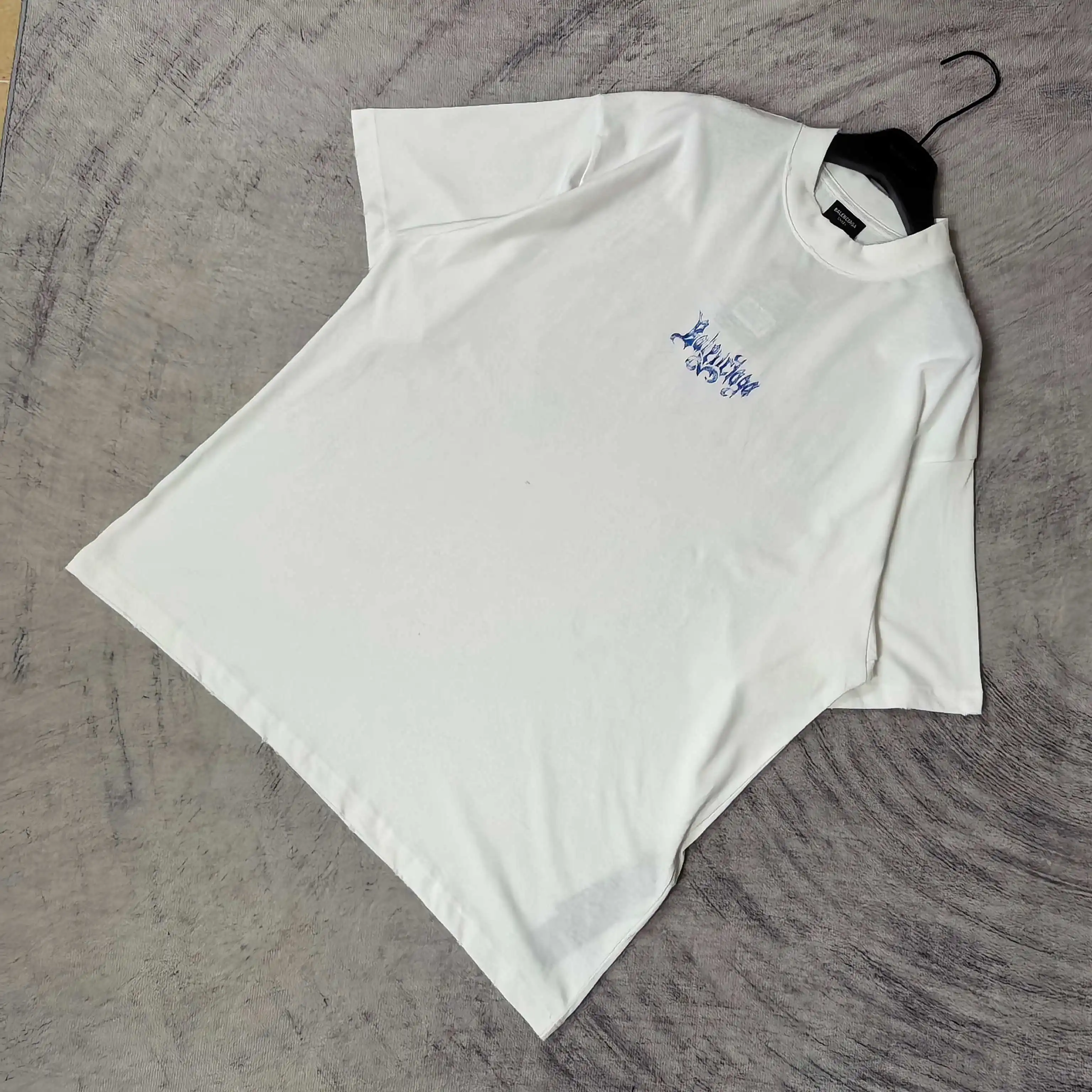 Gothic Logo Print Oversized T-Shirt D14524474 — view 4
