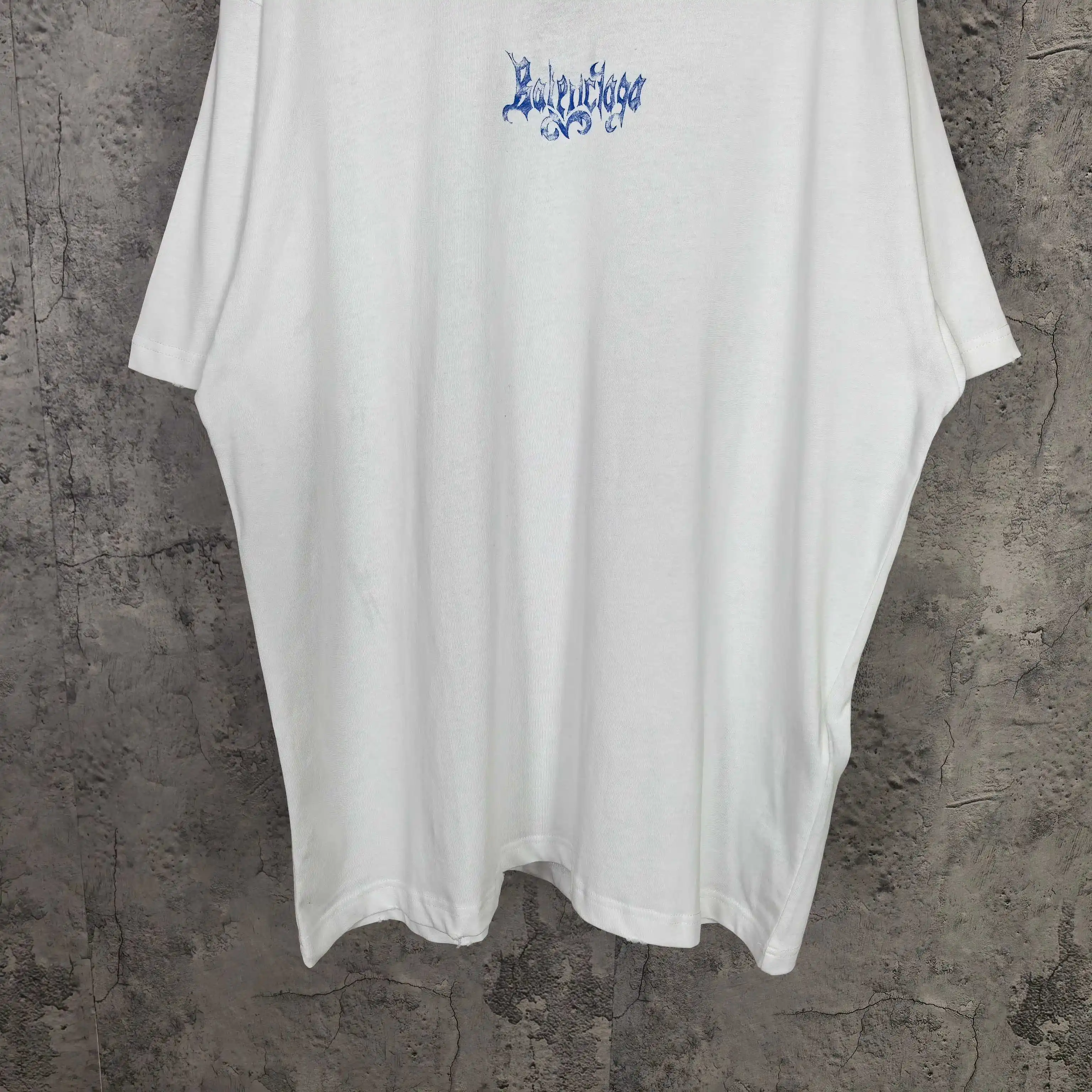 Gothic Logo Print Oversized T-Shirt D14524474 — view 10