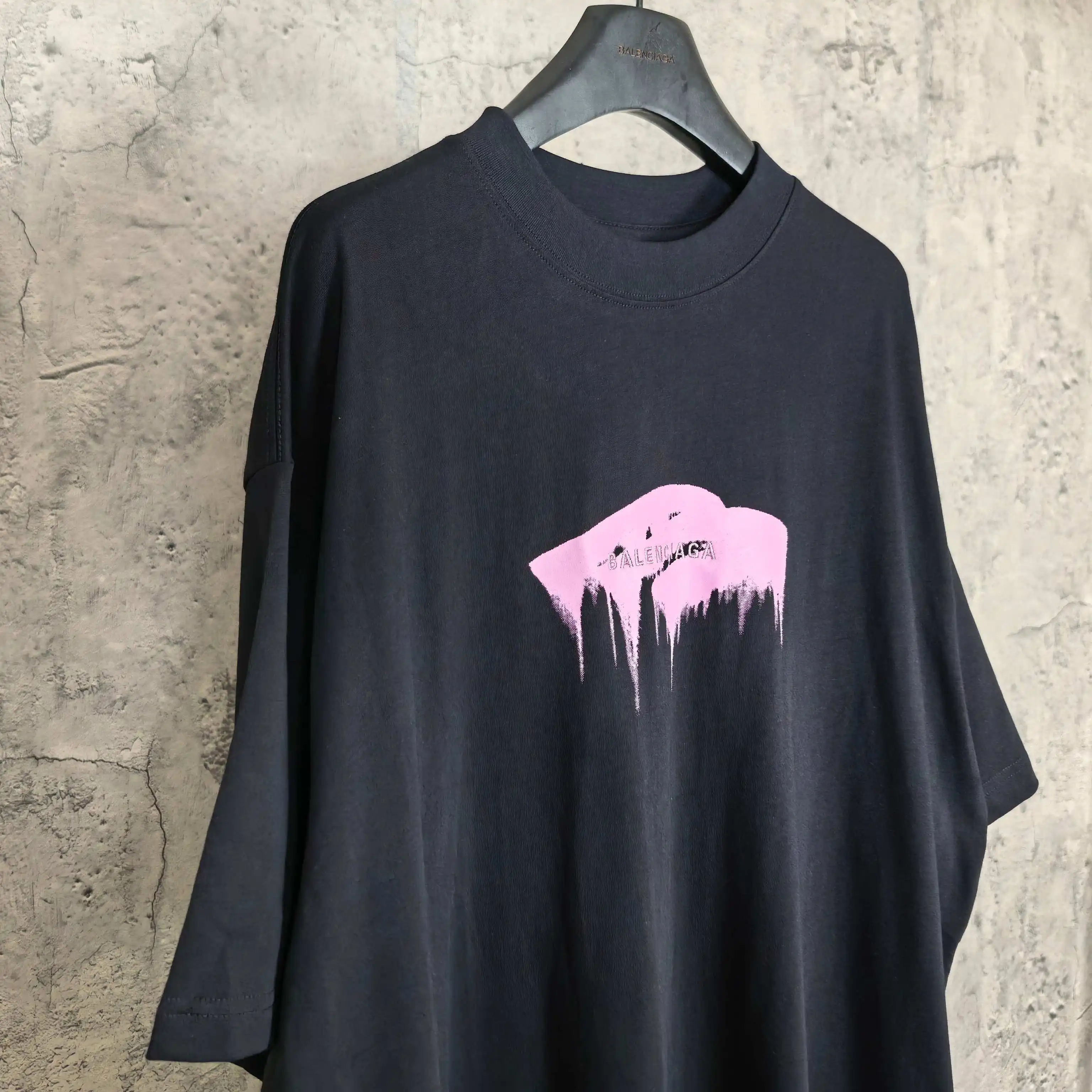 Wet Brush Logo Oversized T-Shirt D14524486 — view 7