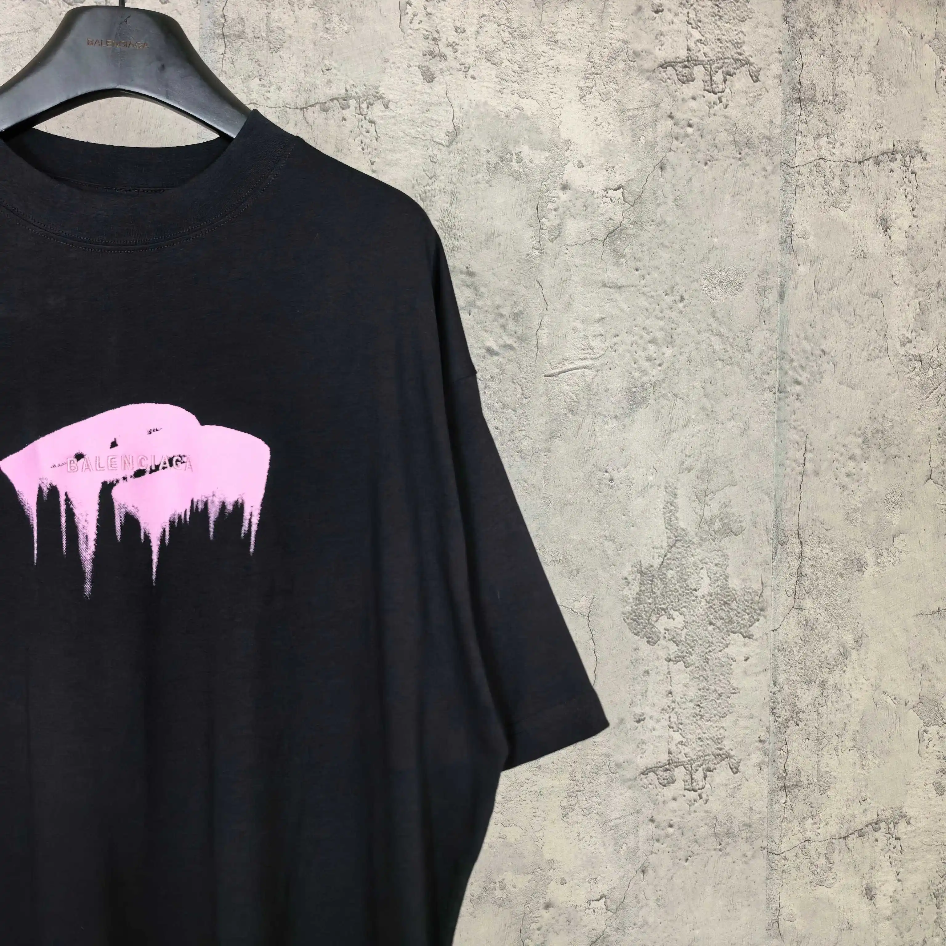 Wet Brush Logo Oversized T-Shirt D14524486 — view 9