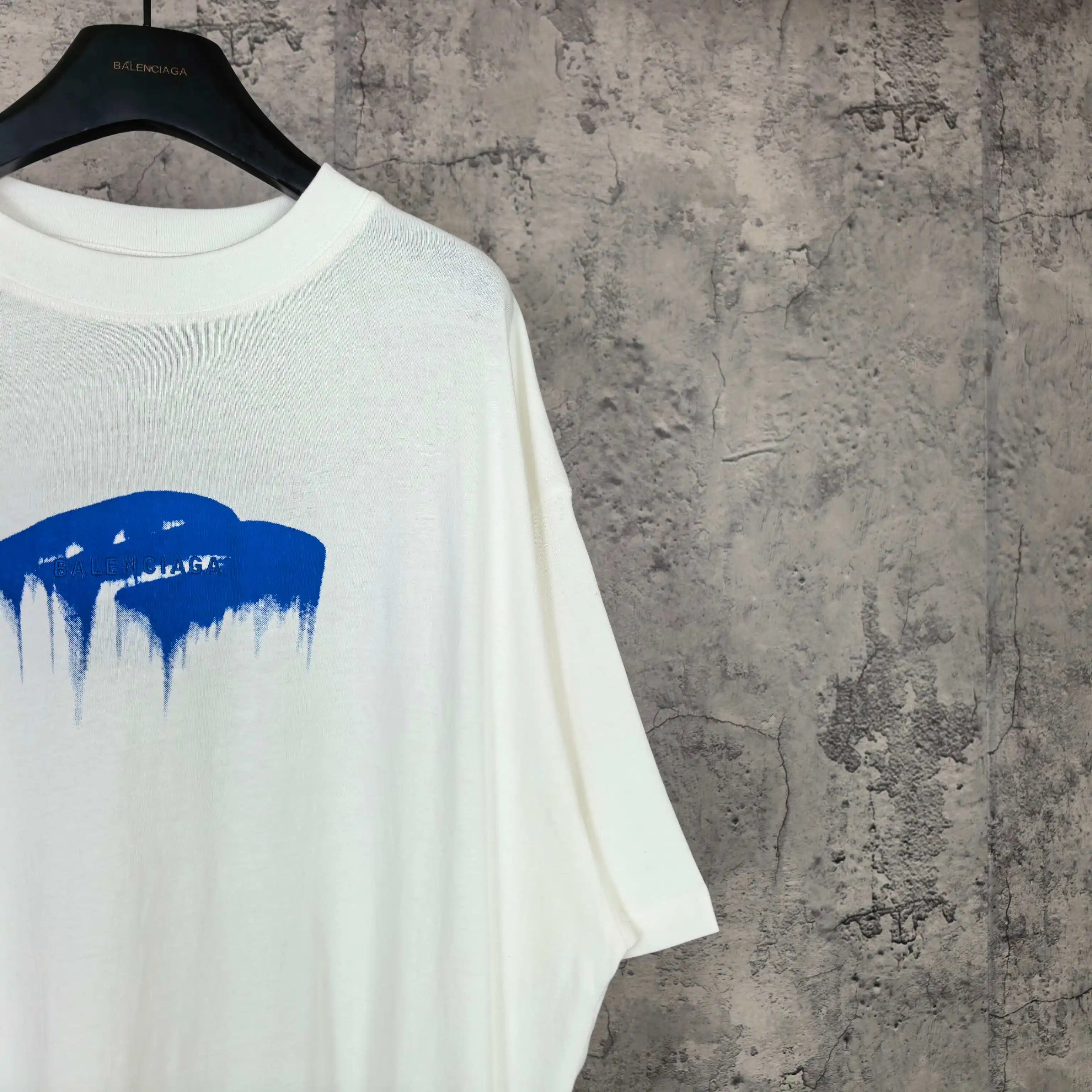 Wet Brush Logo Oversized T-Shirt D14524485 — view 9
