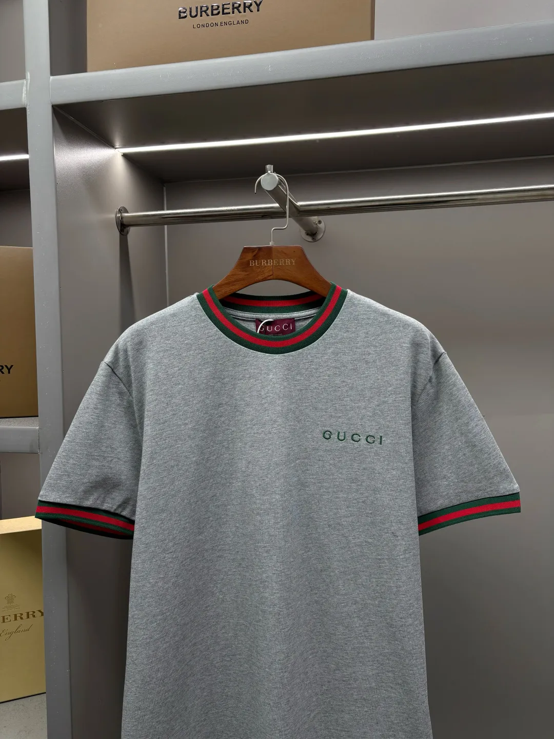 Web-Stripe Trim Logo Embroidered T-Shirt D14513533 — view 2