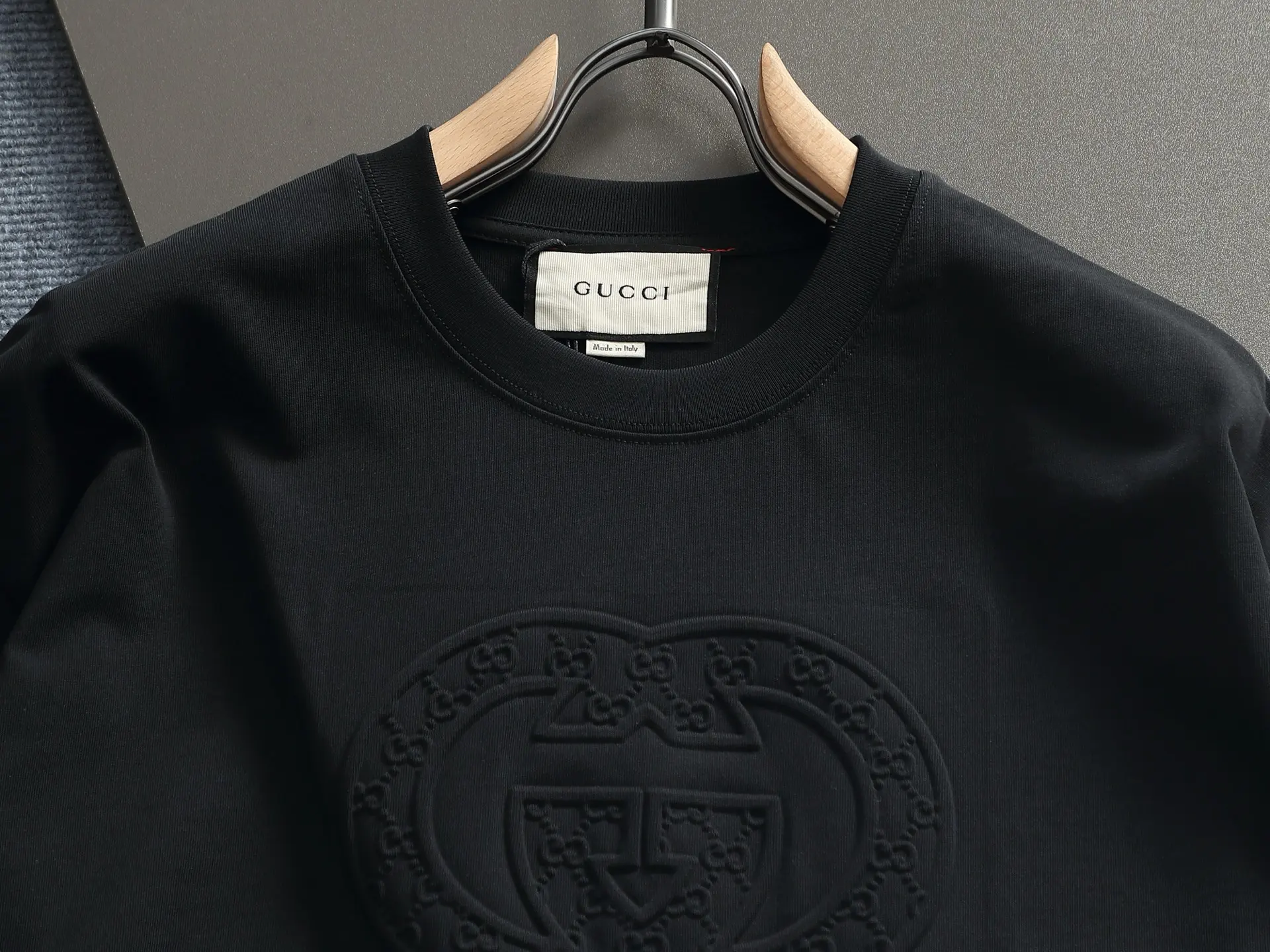 Embossed Double G Logo Cotton T-Shirt D14514417 — view 2