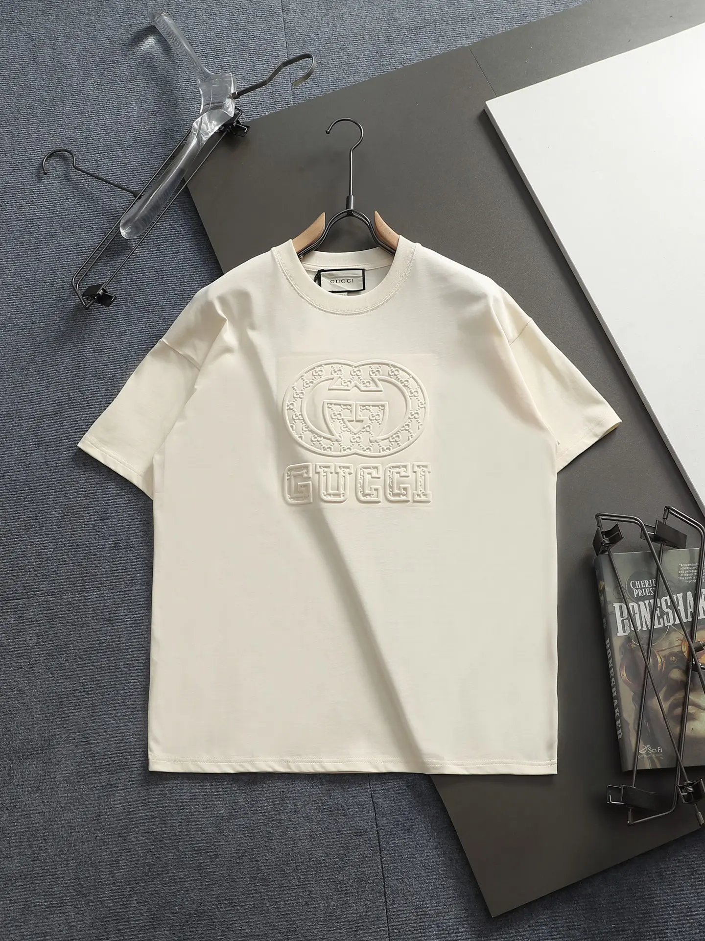 Embossed Double G Logo Cotton T-Shirt D14514418