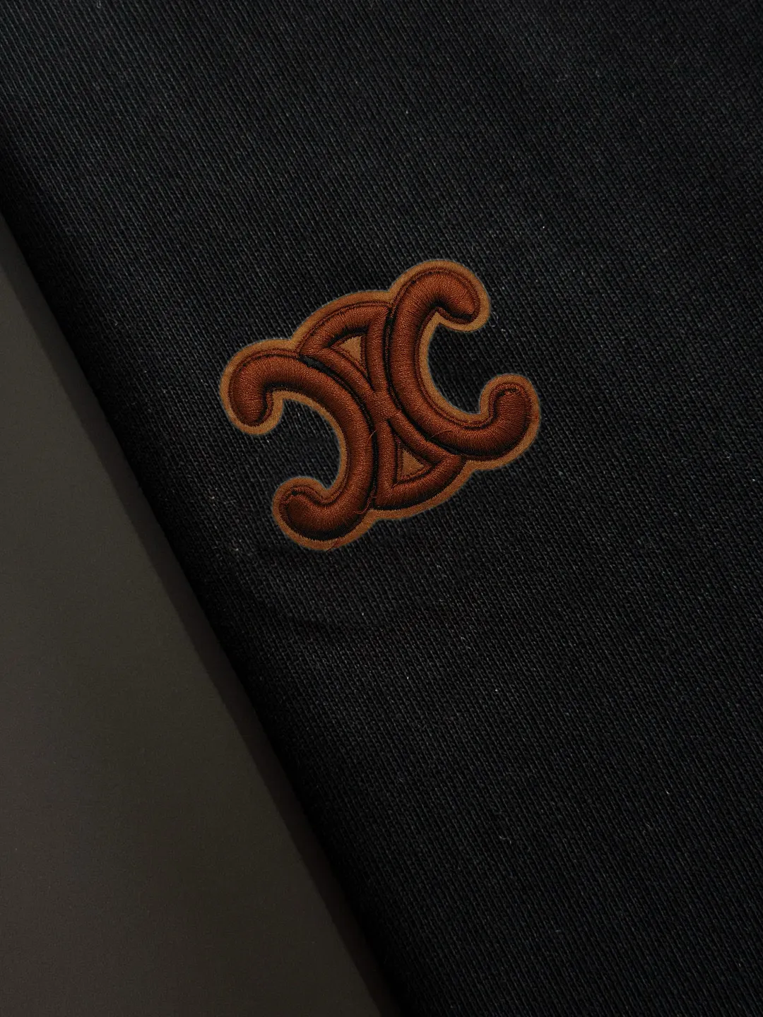 Triomphe Logo Leather Patch T-Shirt D14514516 — view 4
