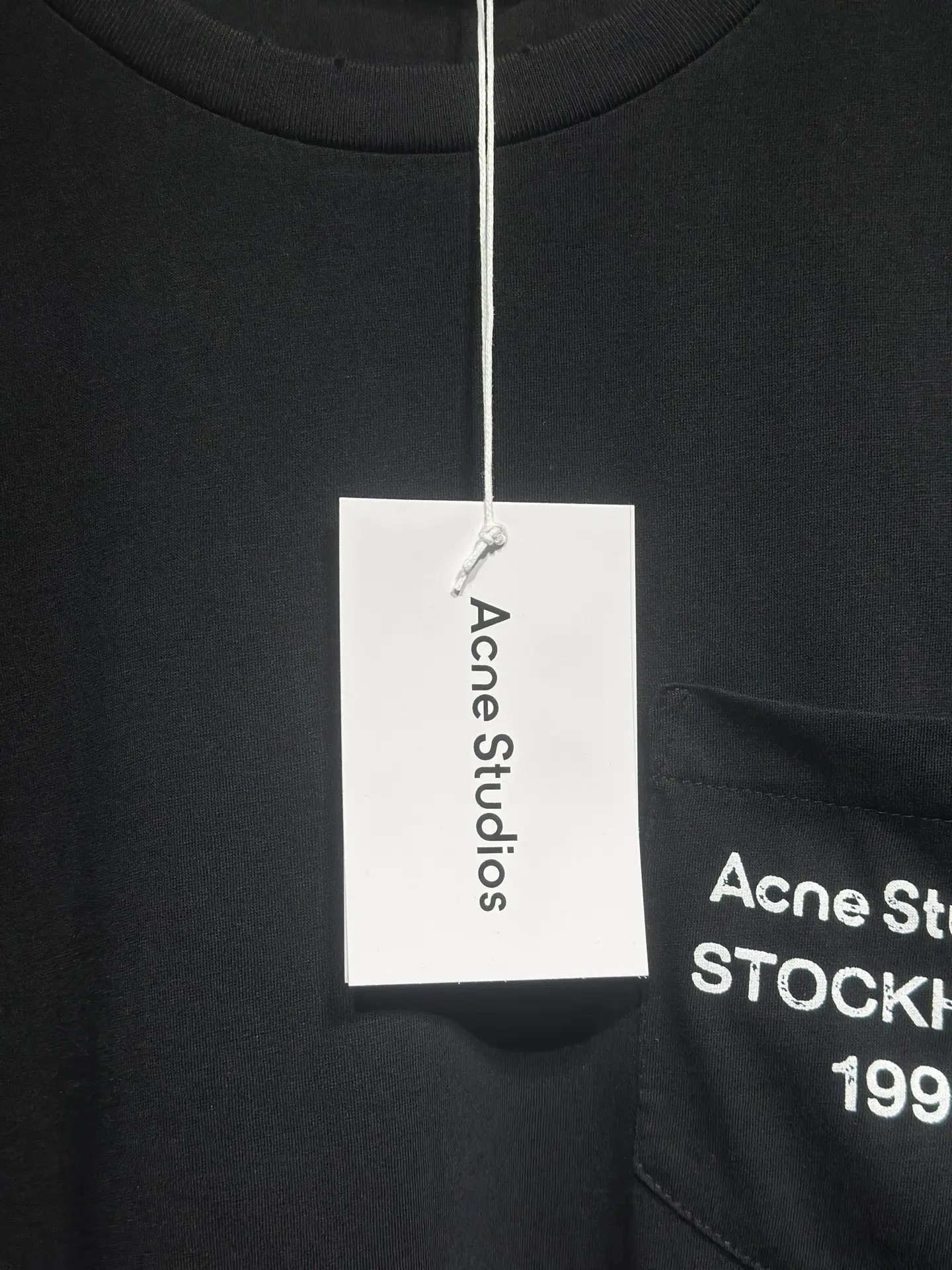 1996 Logo Pocket Long-Sleeve T-Shirt D15024355 — view 3