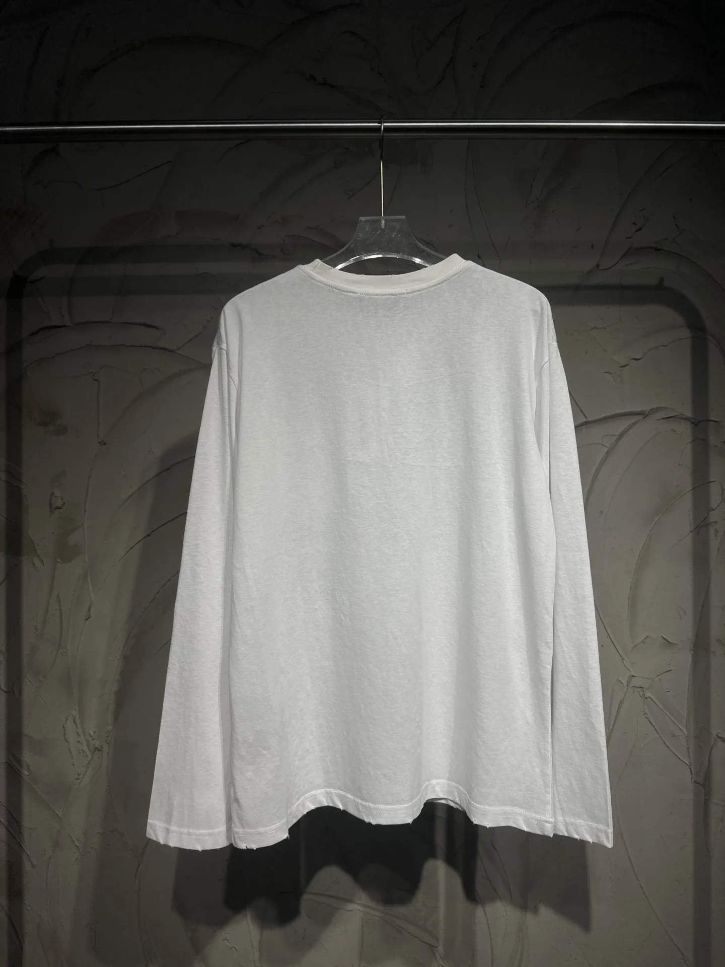 Logo Pocket Long-Sleeved T-Shirt D15024356 — view 8