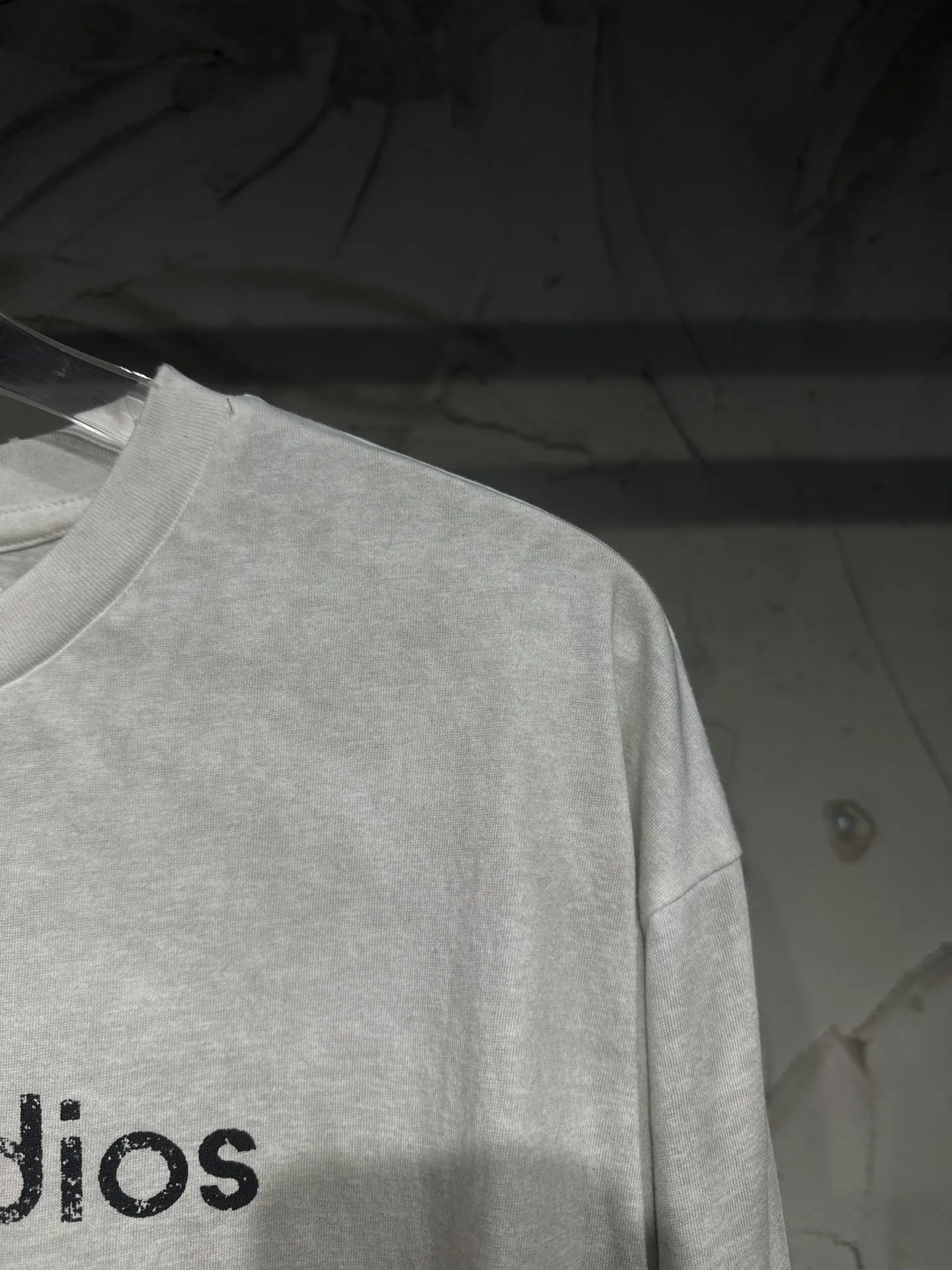 1996 Logo Distressed Long-Sleeve T-Shirt D15024312 — view 6