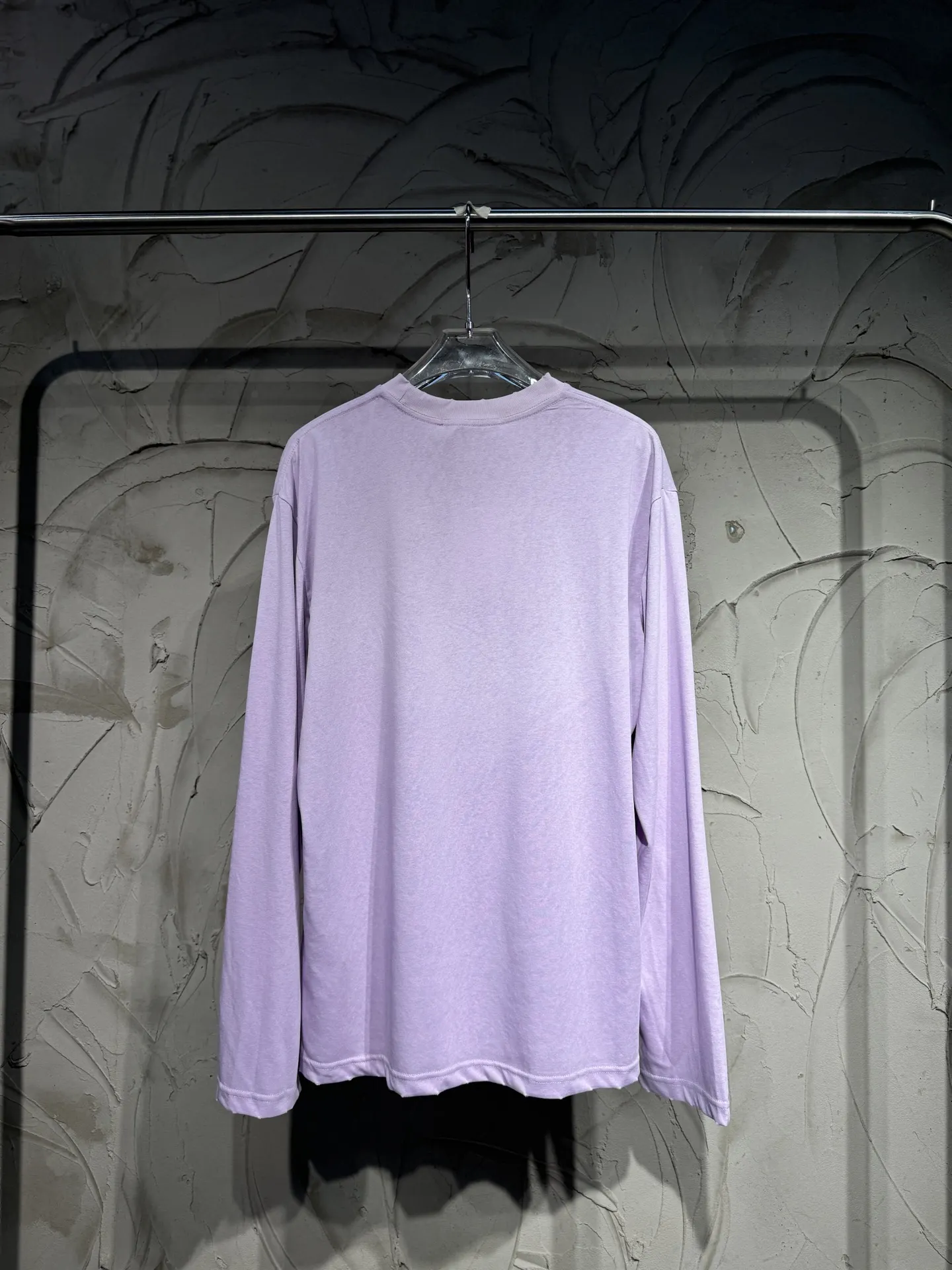 1996 Logo Distressed Long-Sleeve T-Shirt D15024311 — view 10