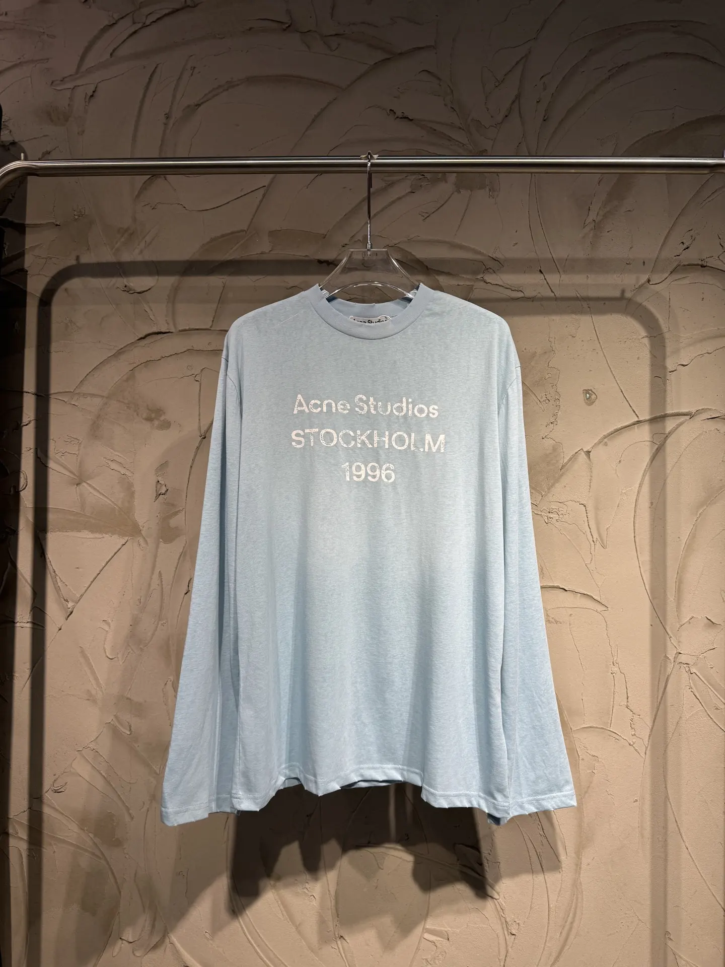 1996 Distressed Long-Sleeve Logo T-Shirt D15024316