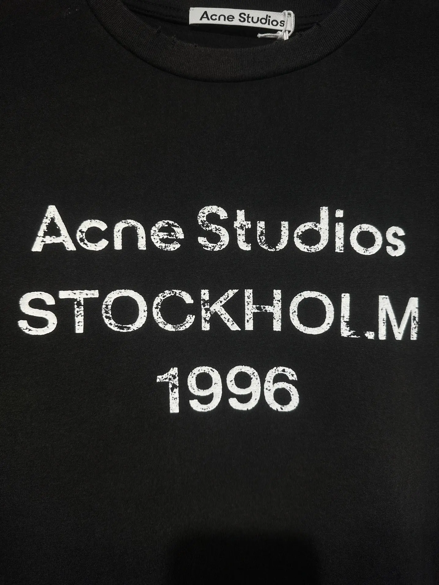 1996 Logo Distressed Long-Sleeve T-Shirt D15024314 — view 7
