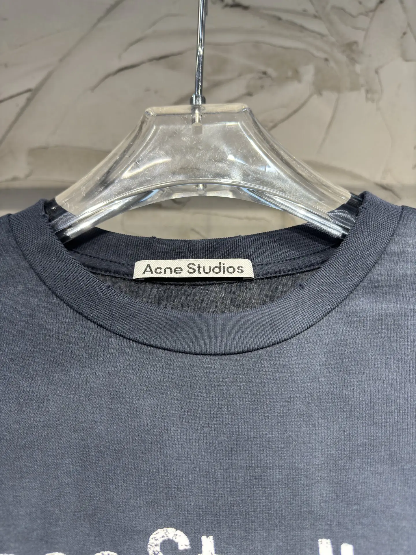 1996 Logo Distressed Long-Sleeve T-Shirt D15024310 — view 3