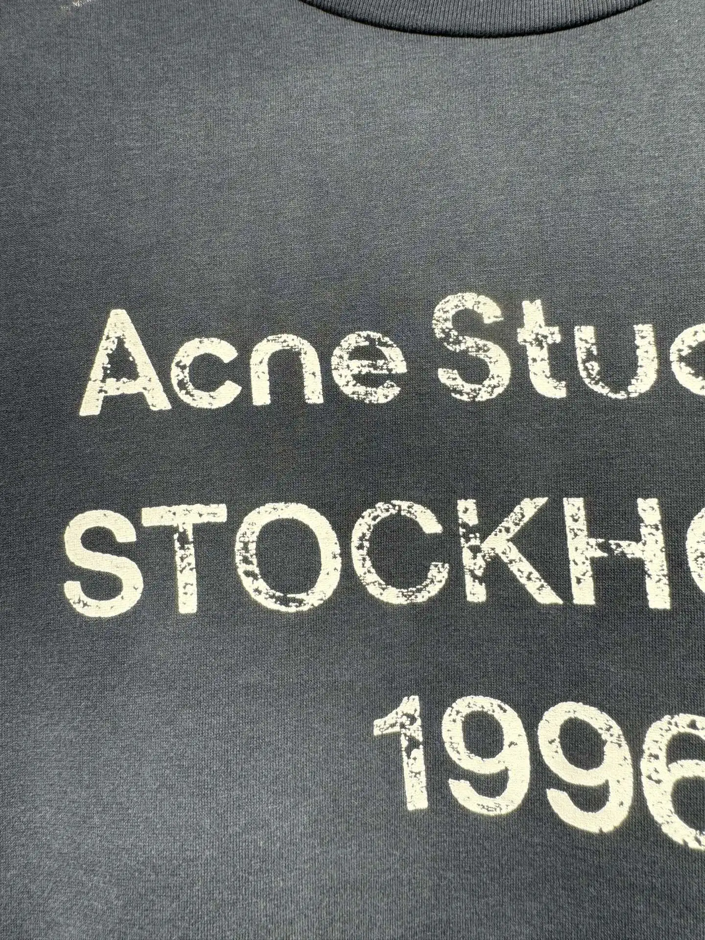 1996 Logo Distressed Long-Sleeve T-Shirt D15024310 — view 5