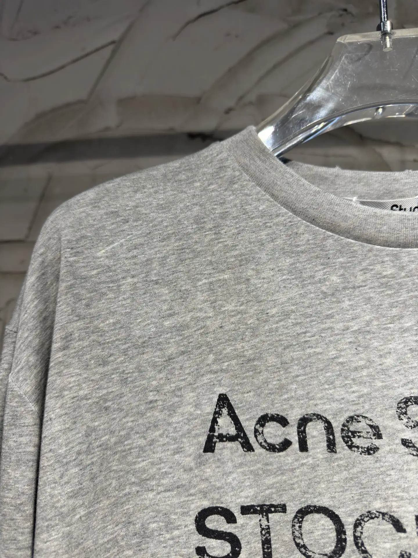1996 Logo Distressed Long-Sleeve T-Shirt D15024313 — view 2