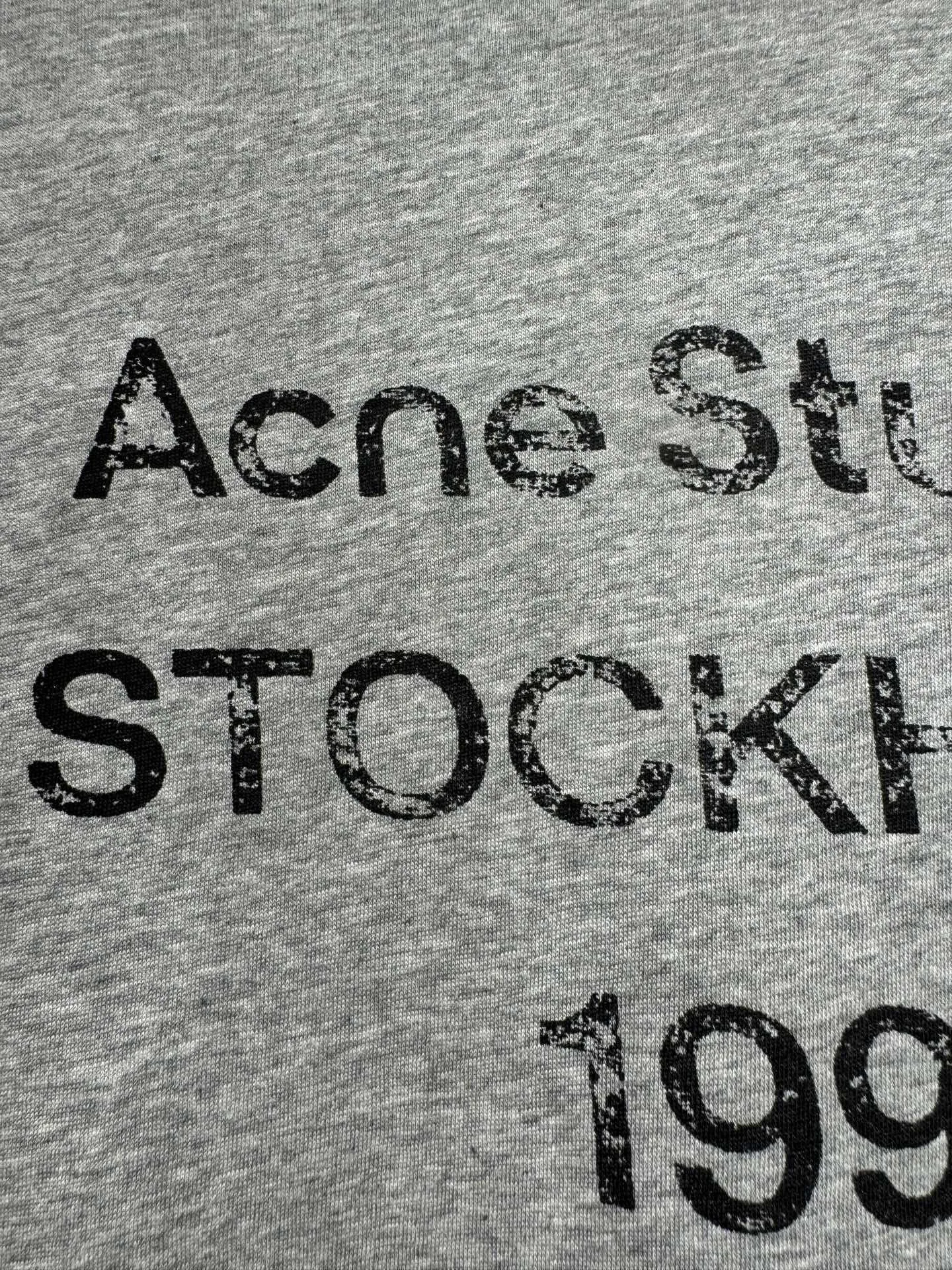 1996 Logo Distressed Long-Sleeve T-Shirt D15024313 — view 4