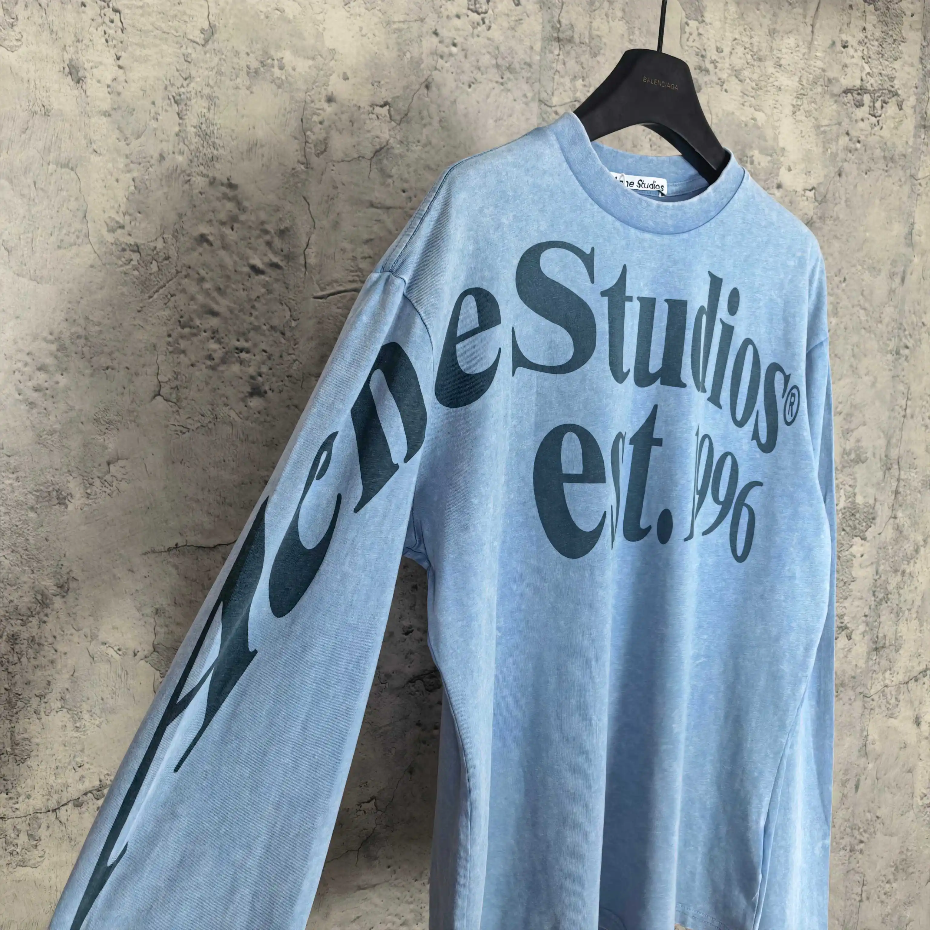 Logo Print Long-Sleeved T-Shirt D15024527 — view 7