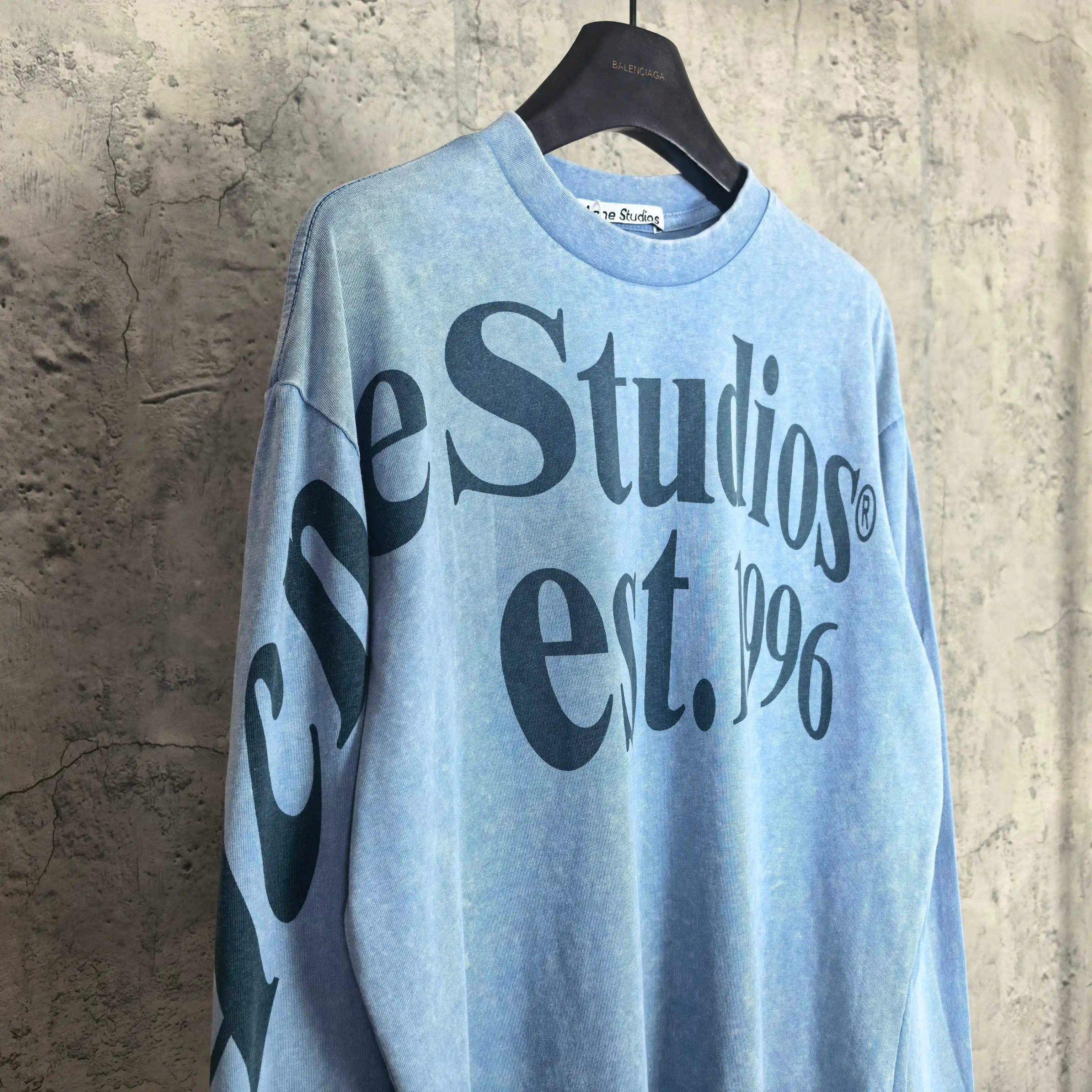 Logo Print Long-Sleeved T-Shirt D15024527 — view 8