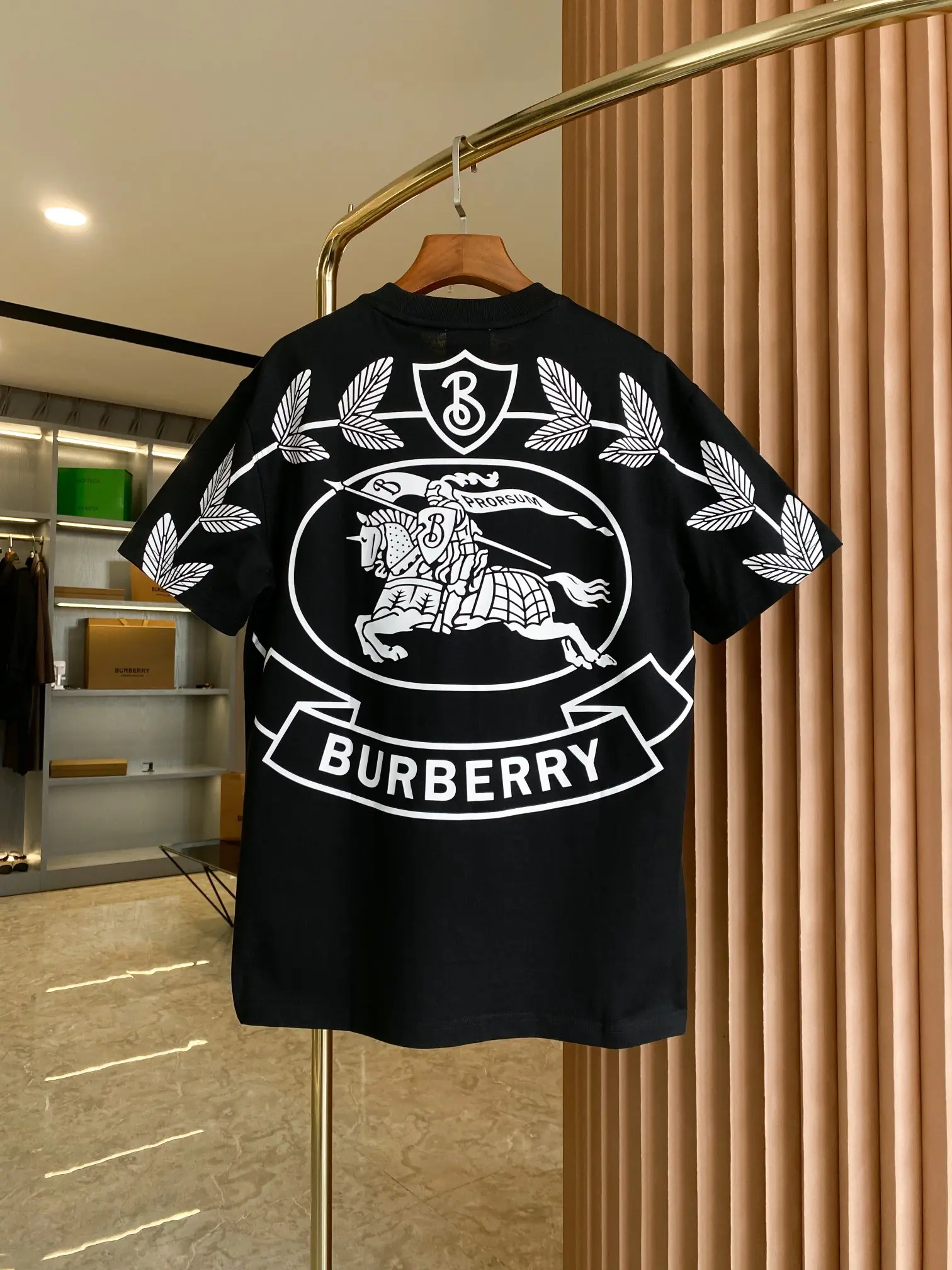 Equestrian Knight Print Cotton T-Shirt D15013736 — view 2