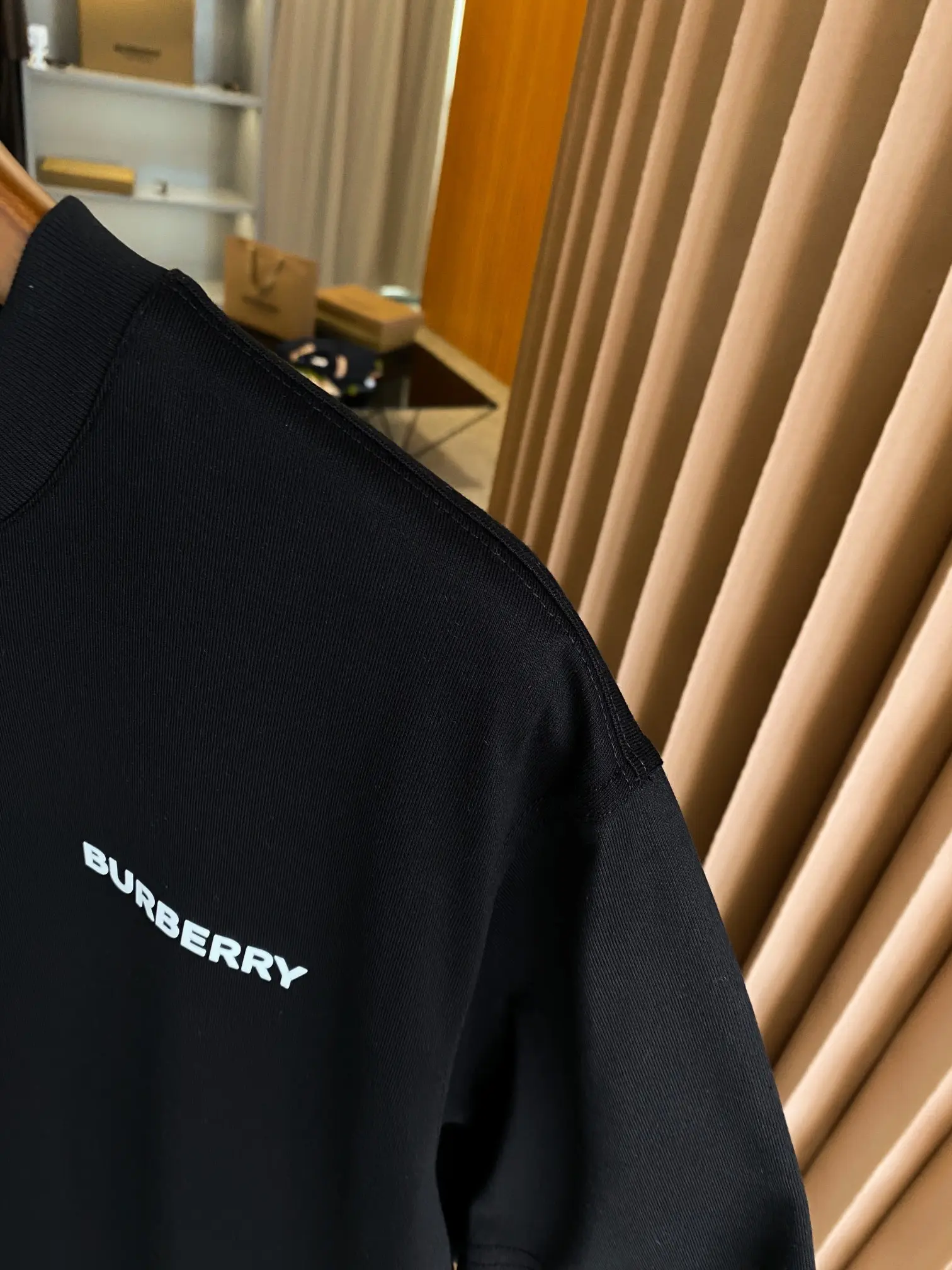 Equestrian Knight Print Cotton T-Shirt D15013736 — view 6