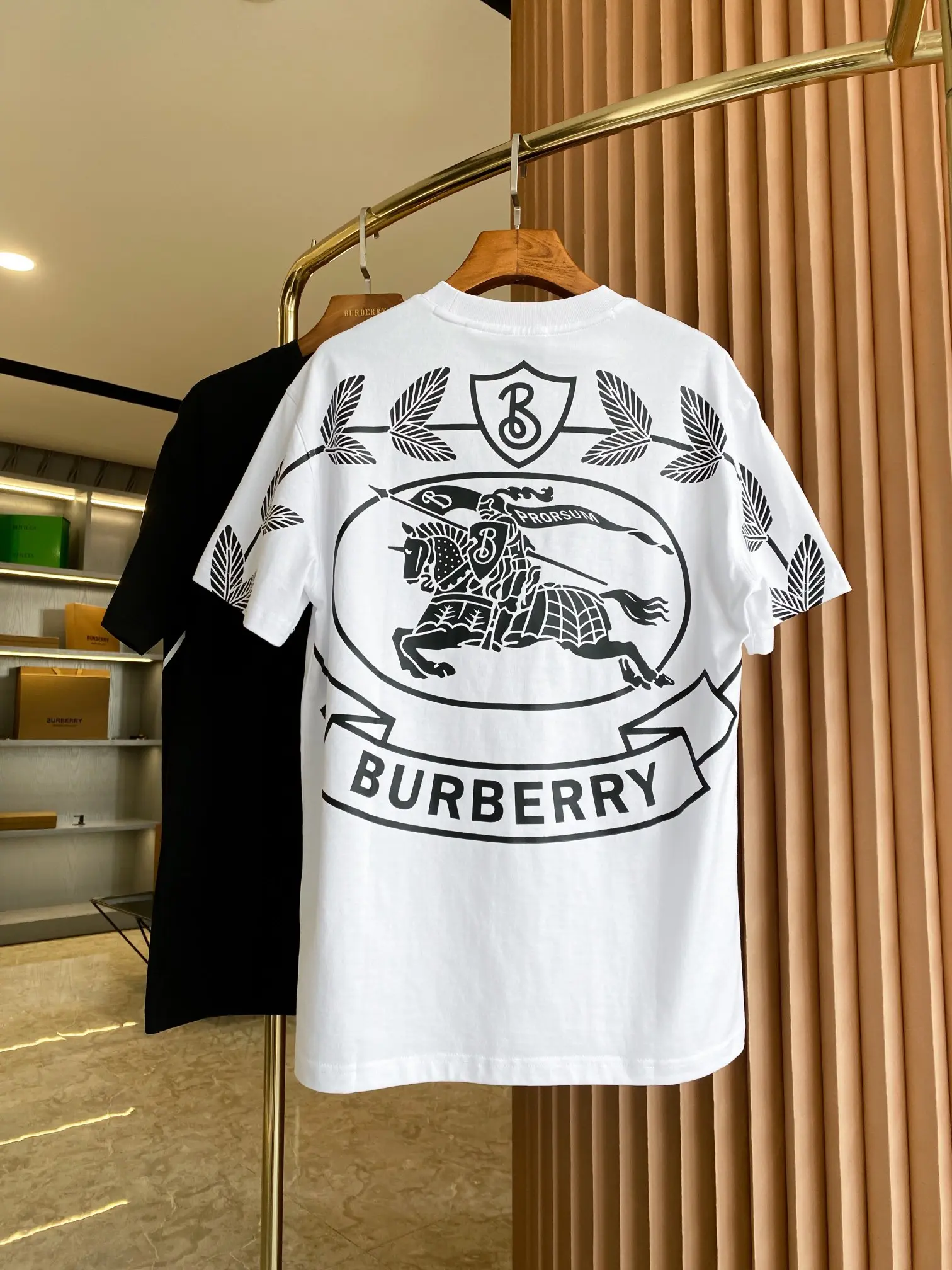 Equestrian Knight Print Cotton T-Shirt D15013518
