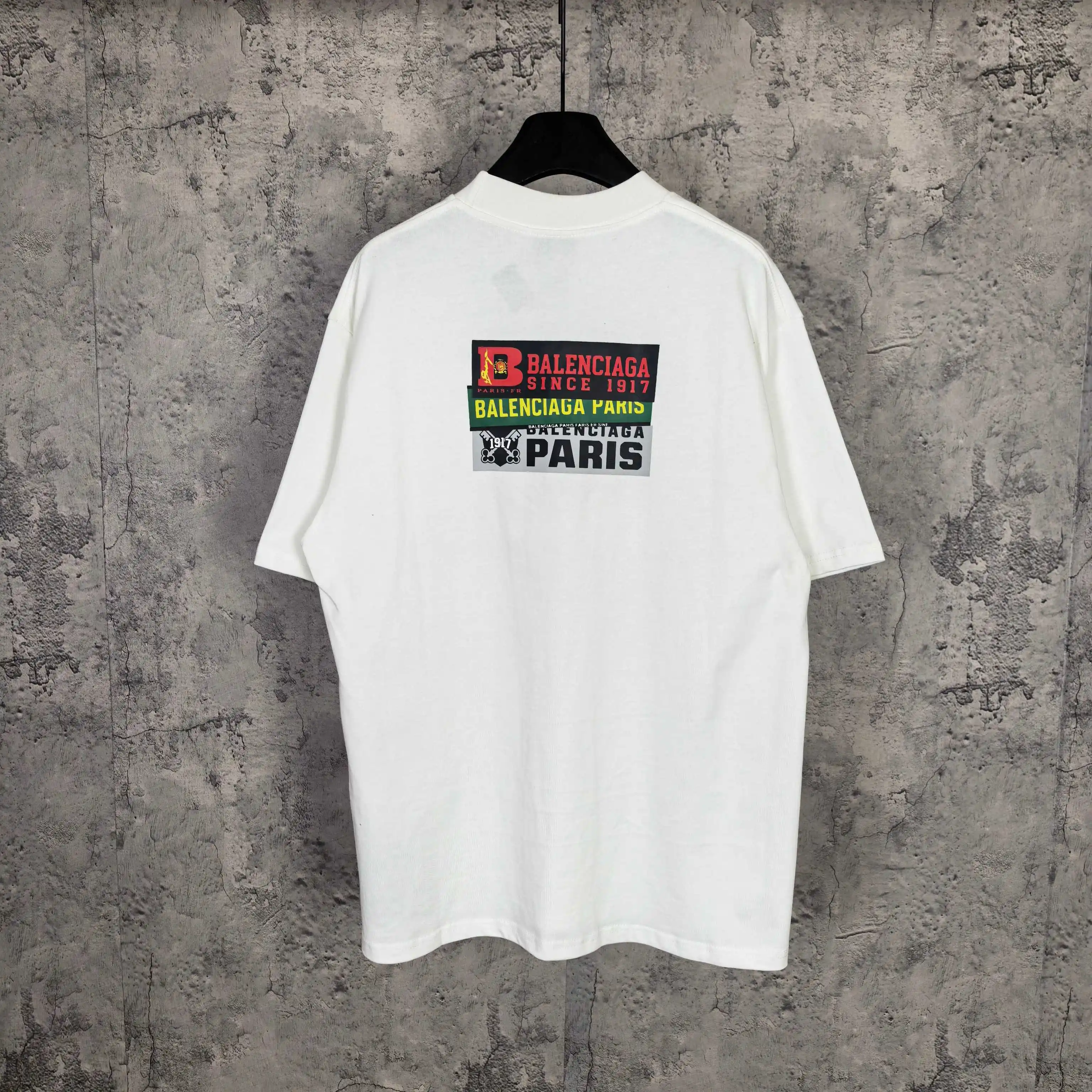 Bumper Stickers Medium Fit T-Shirt D15024472 — view 2