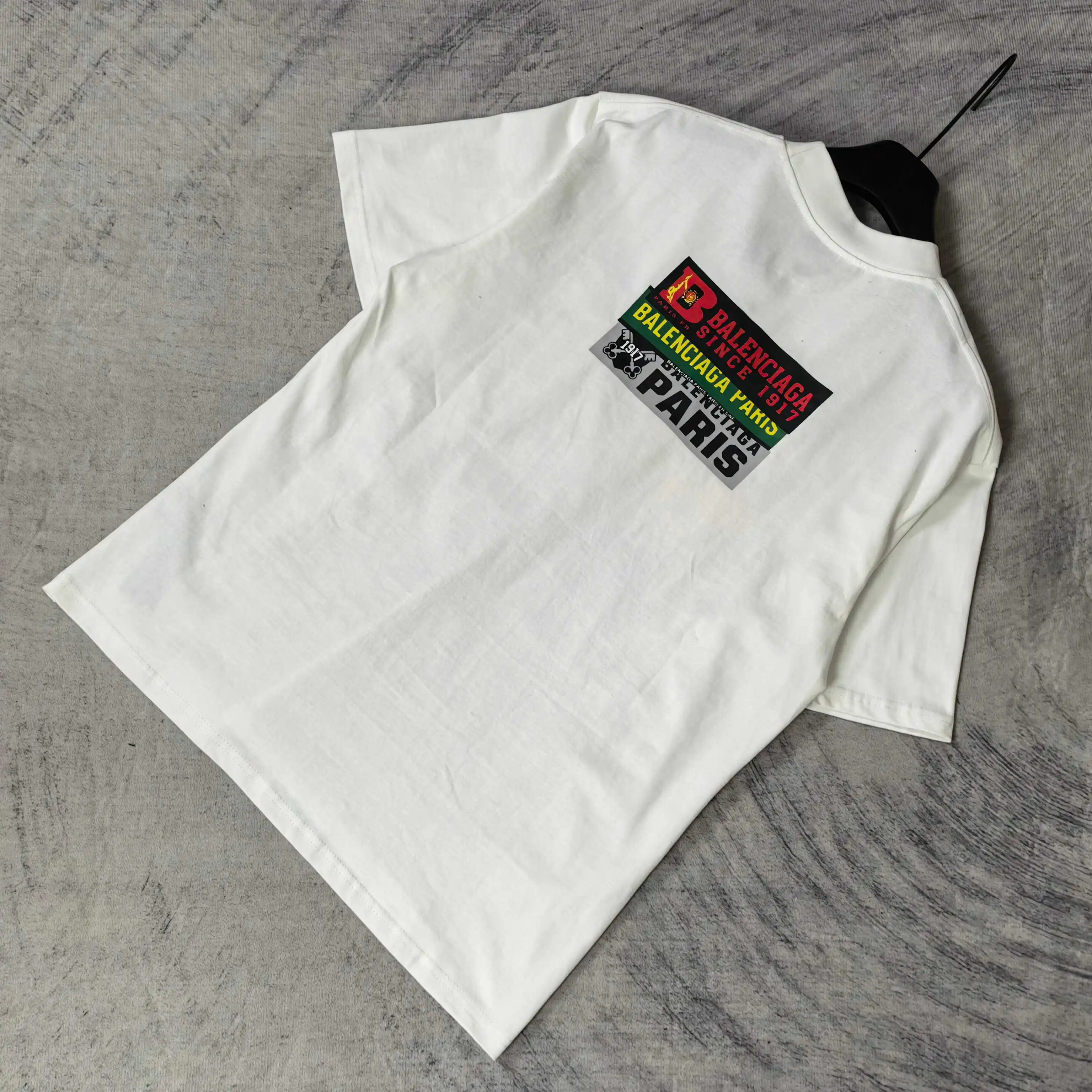 Bumper Stickers Medium Fit T-Shirt D15024472 — view 5
