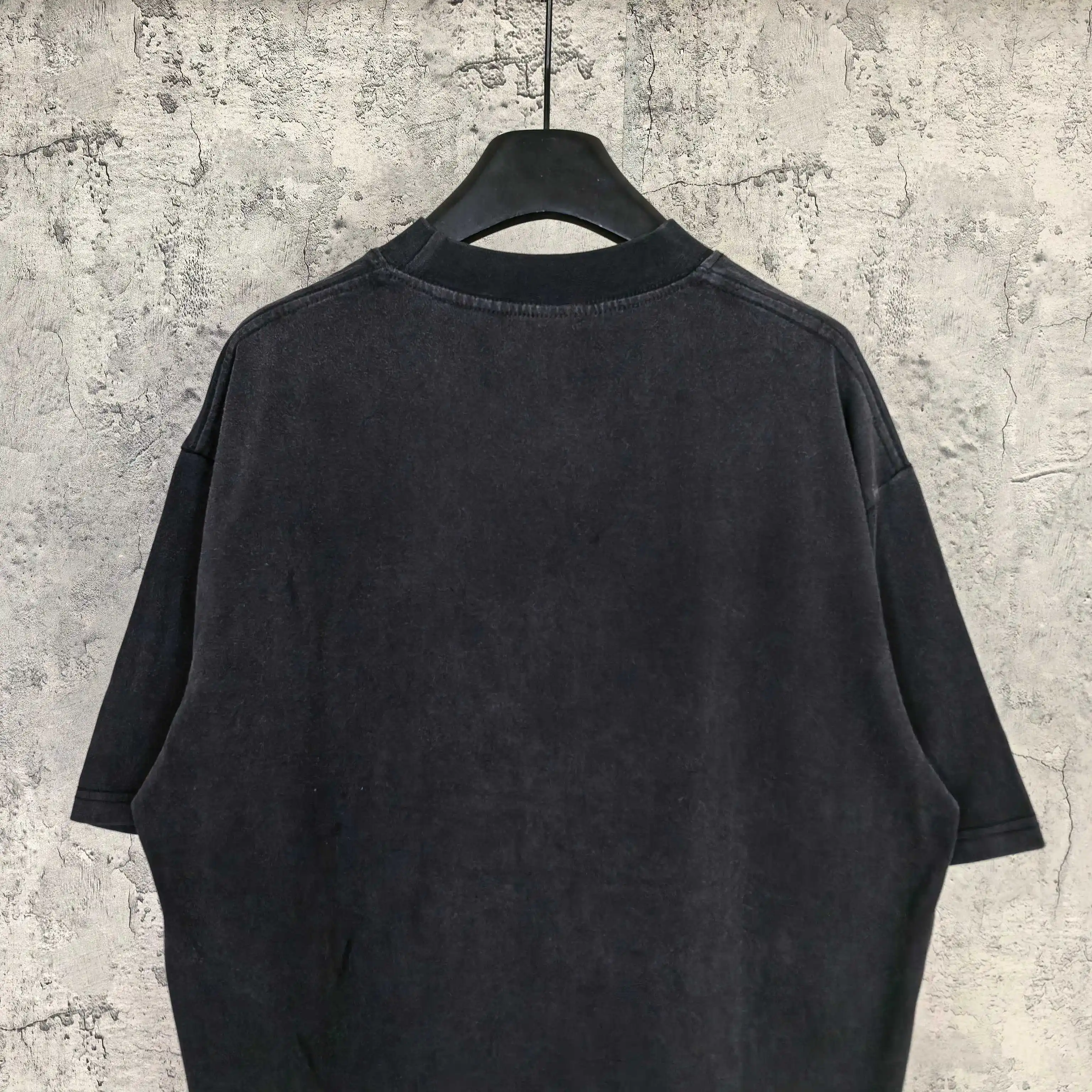 Logo Embroidered Medium Fit T-Shirt D15024480 — view 6