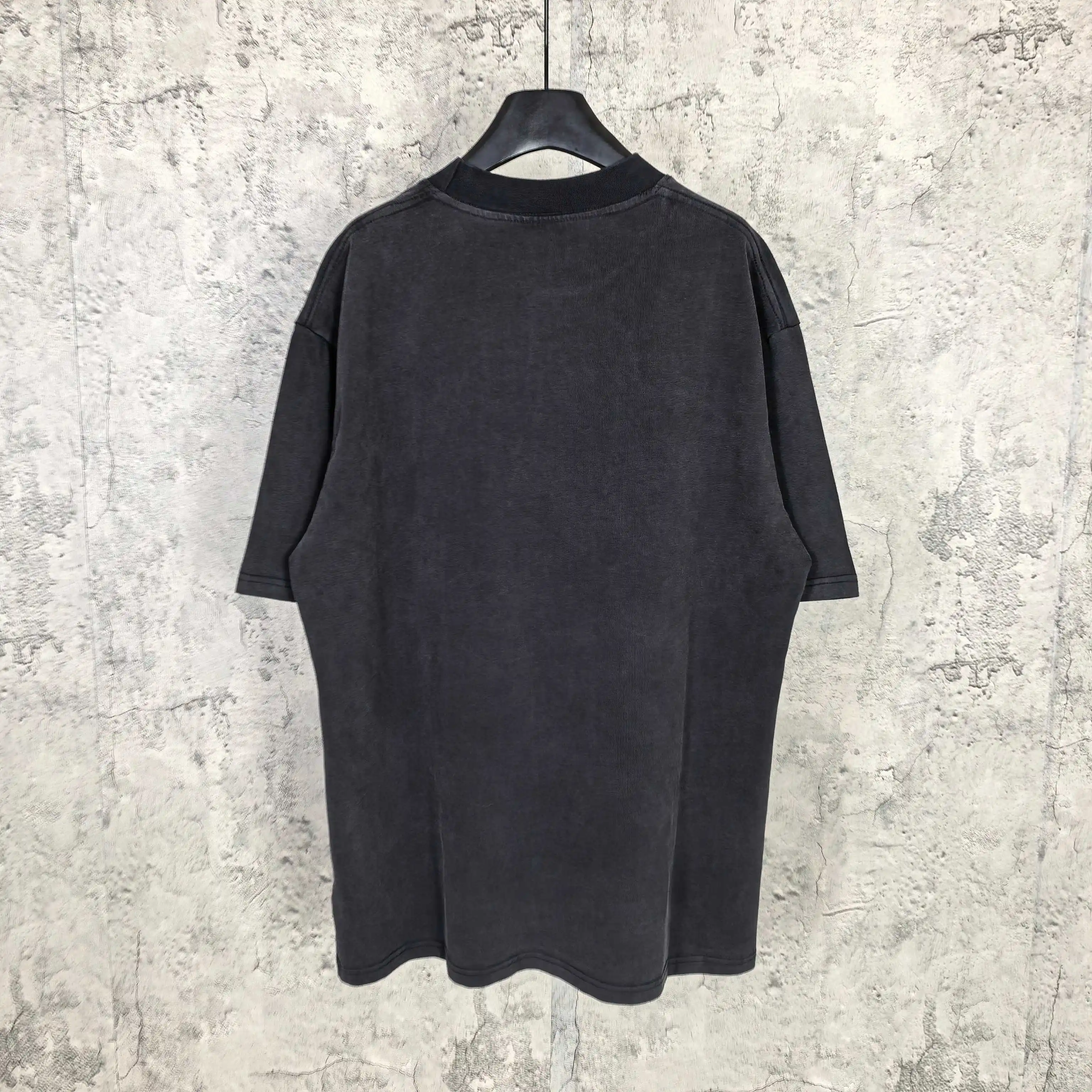 Messy Spray Logo Washed Cotton T-Shirt D15024493 — view 2