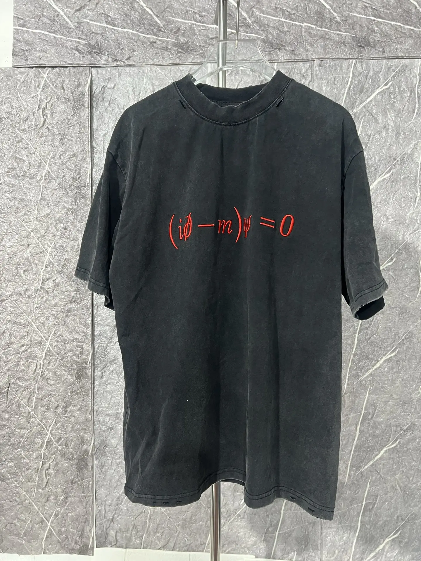 Dirac Equation Distressed Cotton T-Shirt D15013606