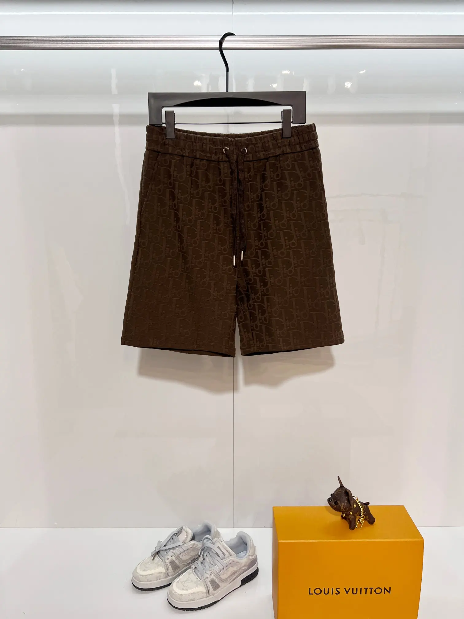 Oblique Jacquard Drawstring Shorts D15013614