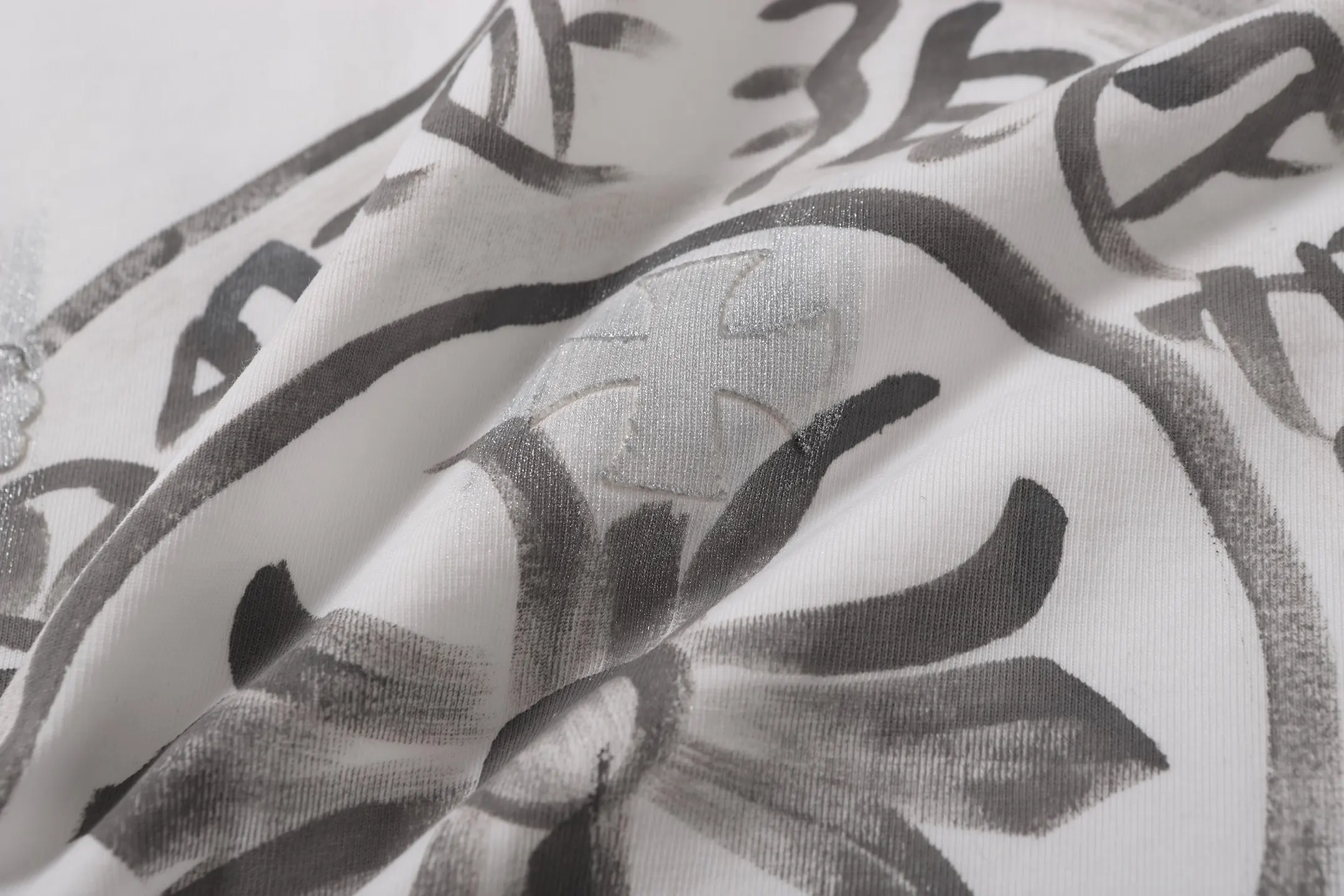 Hand-Painted Logo Cotton T-Shirt D15015581 — view 8