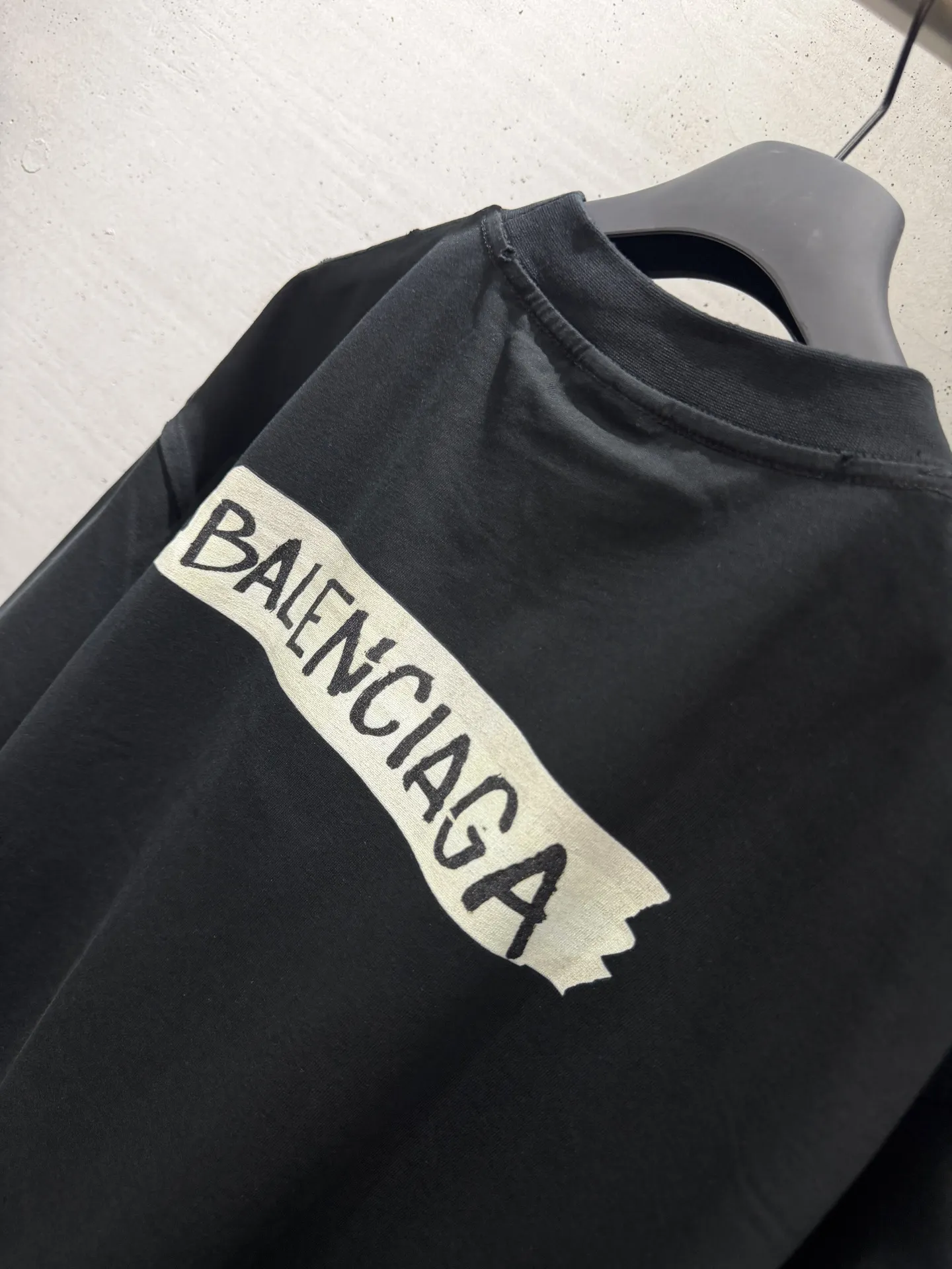 Tape Logo Oversized Cotton T-Shirt D15020053 — view 7