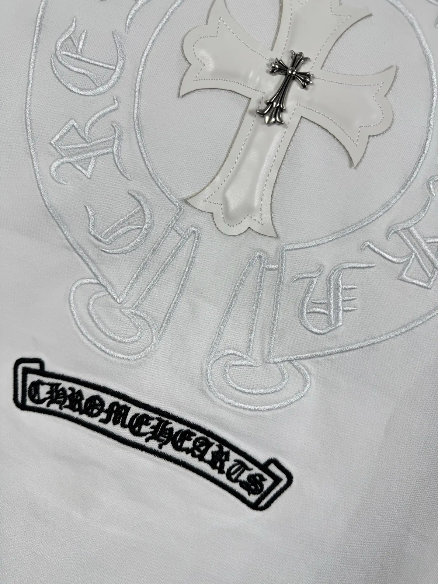 Chrome Hearts Embroidered Logo Cotton T-Shirt D15019560 — view 8