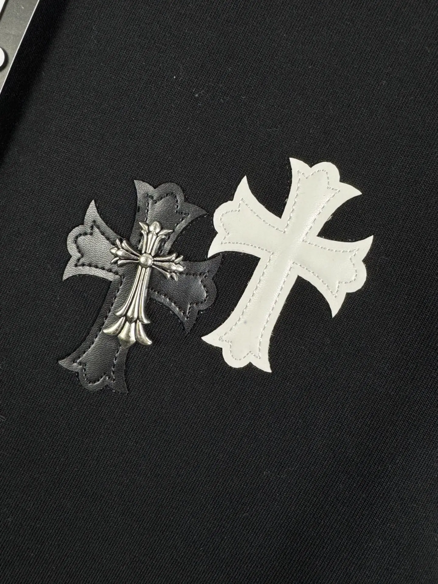 Chrome Hearts Embroidered Logo Cotton T-Shirt D15019559 — view 7