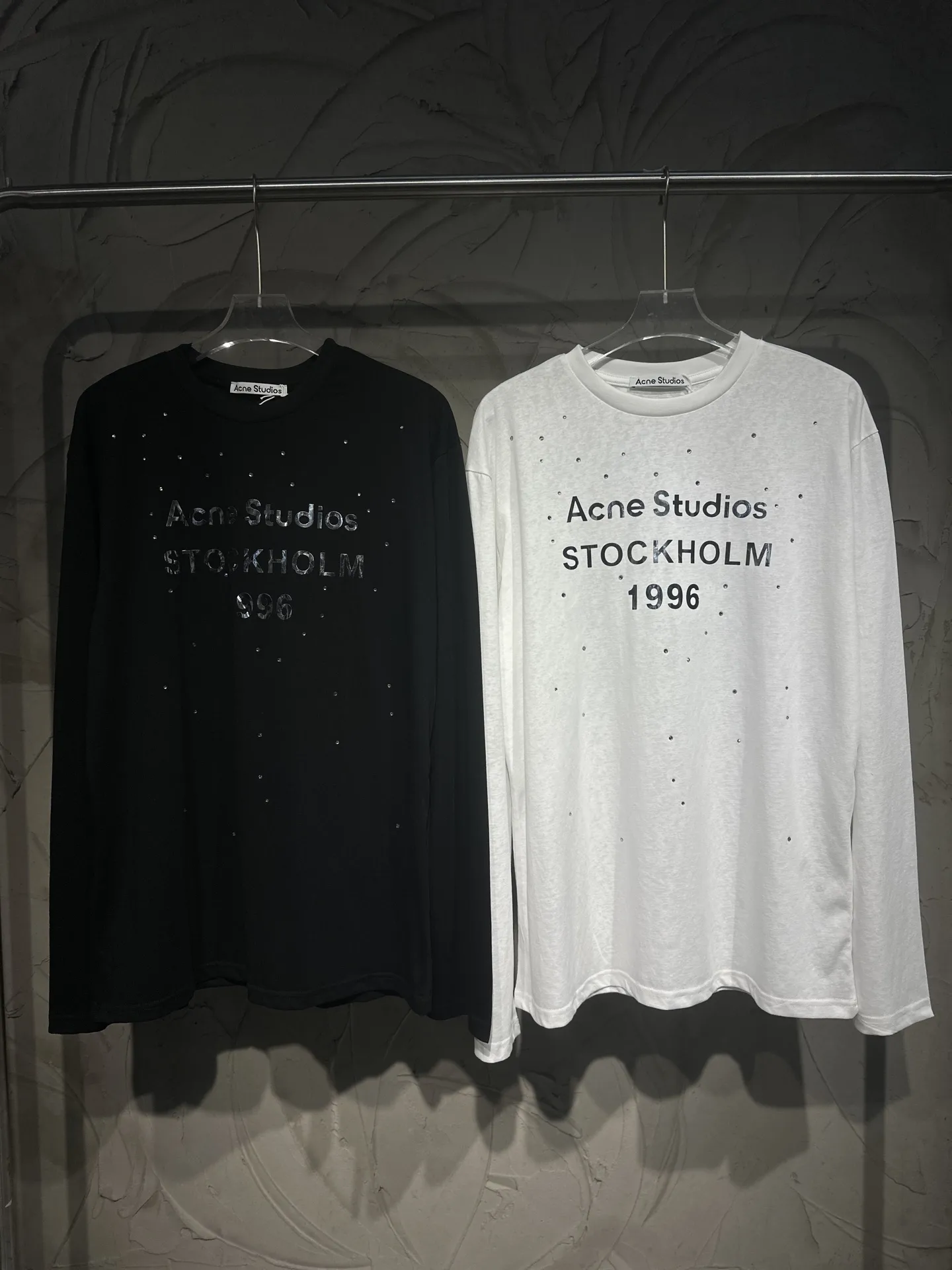 1996 Rhinestone Logo Long-Sleeve T-Shirt D15524349 — view 9