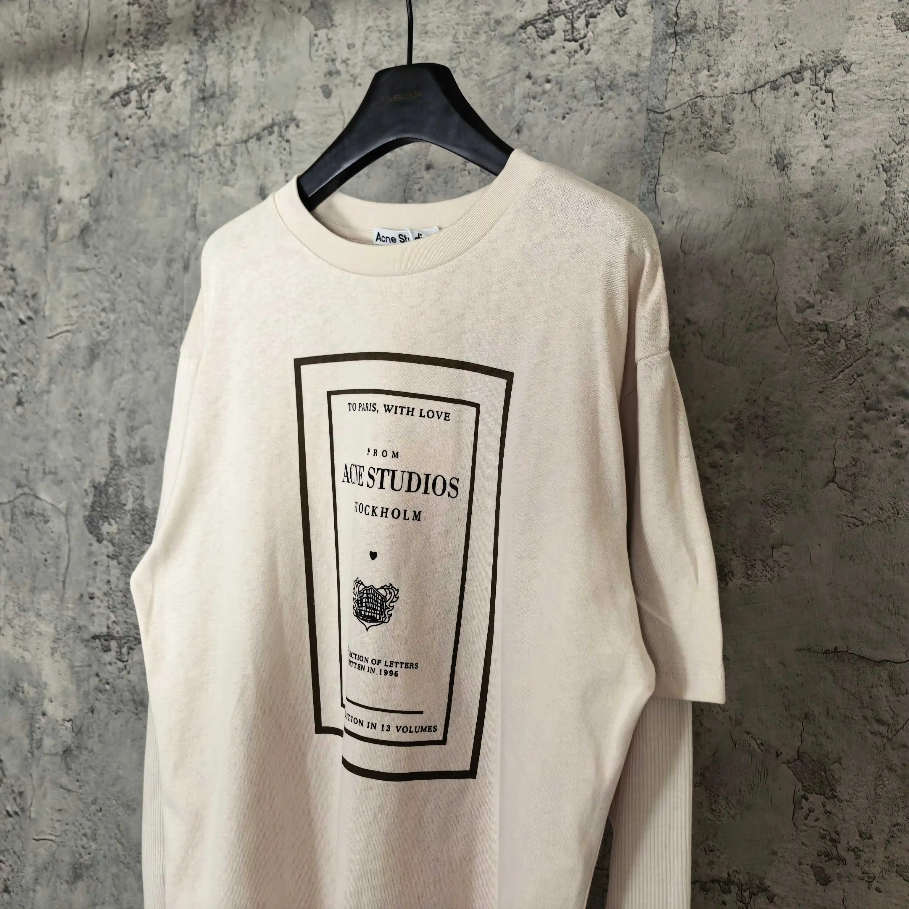 Logo Graphic Layered Long-Sleeve T-Shirt D15524523 — view 9