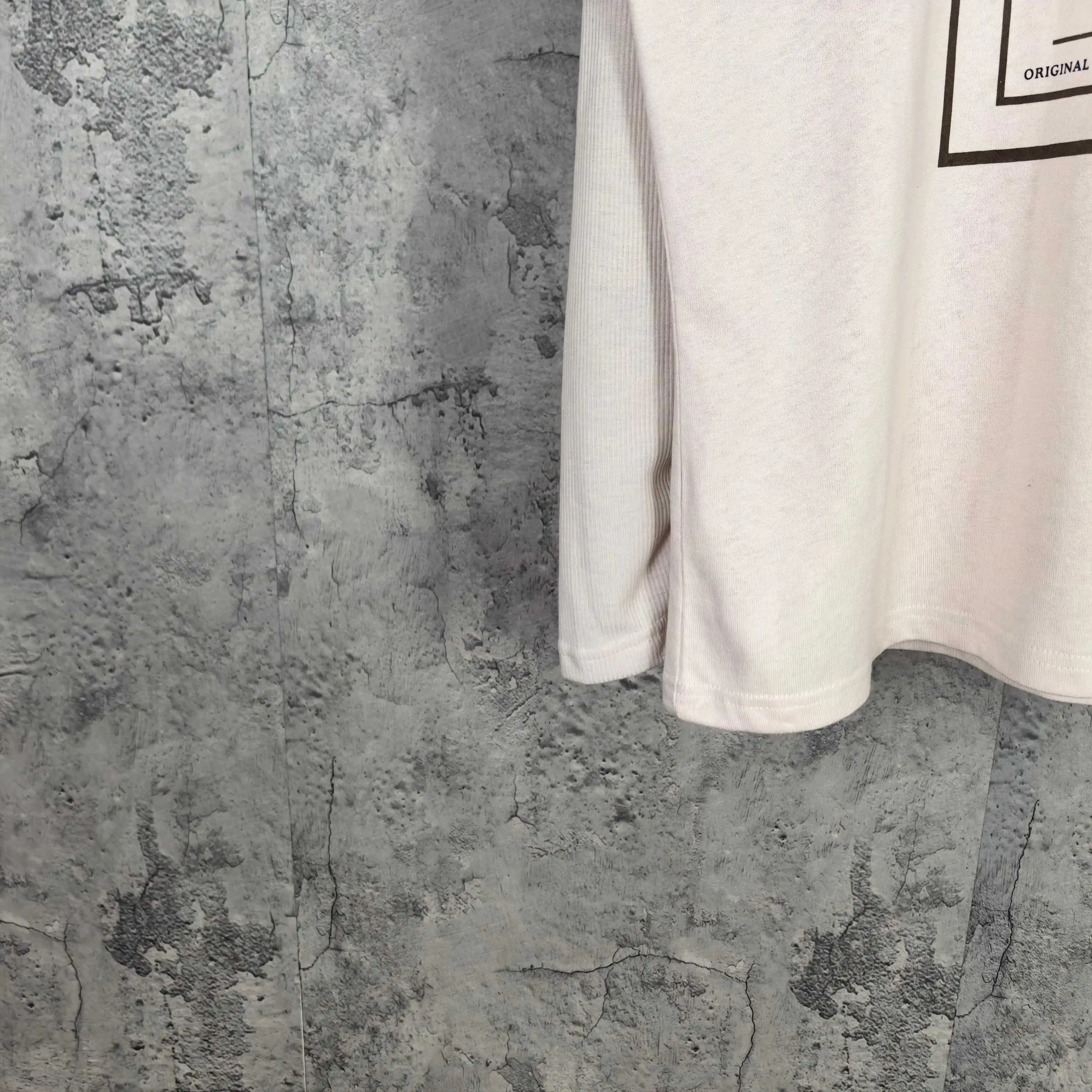 Logo Graphic Layered Long-Sleeve T-Shirt D15524523 — view 10