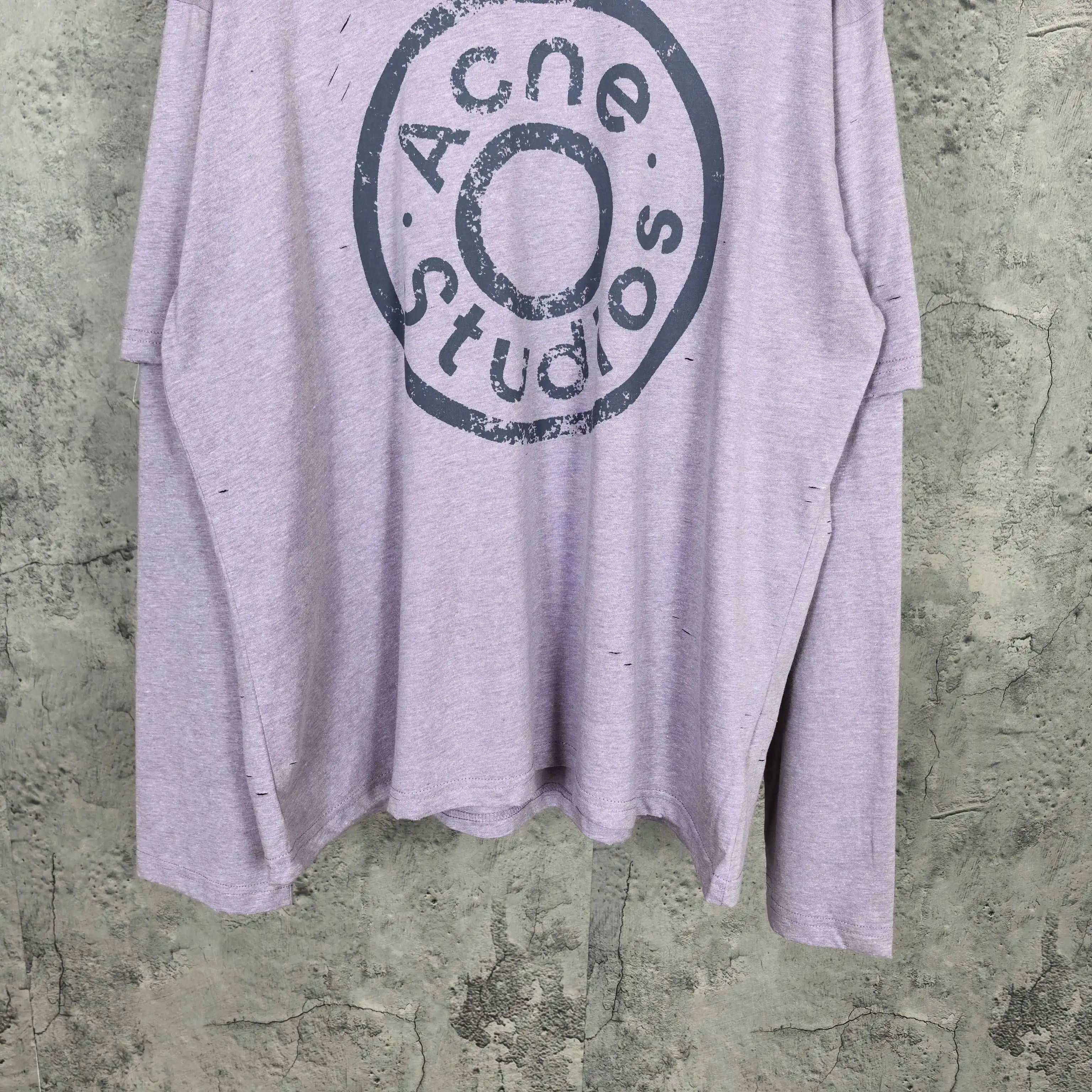 Distressed Logo Print Long-Sleeve T-Shirt D15524522 — view 10