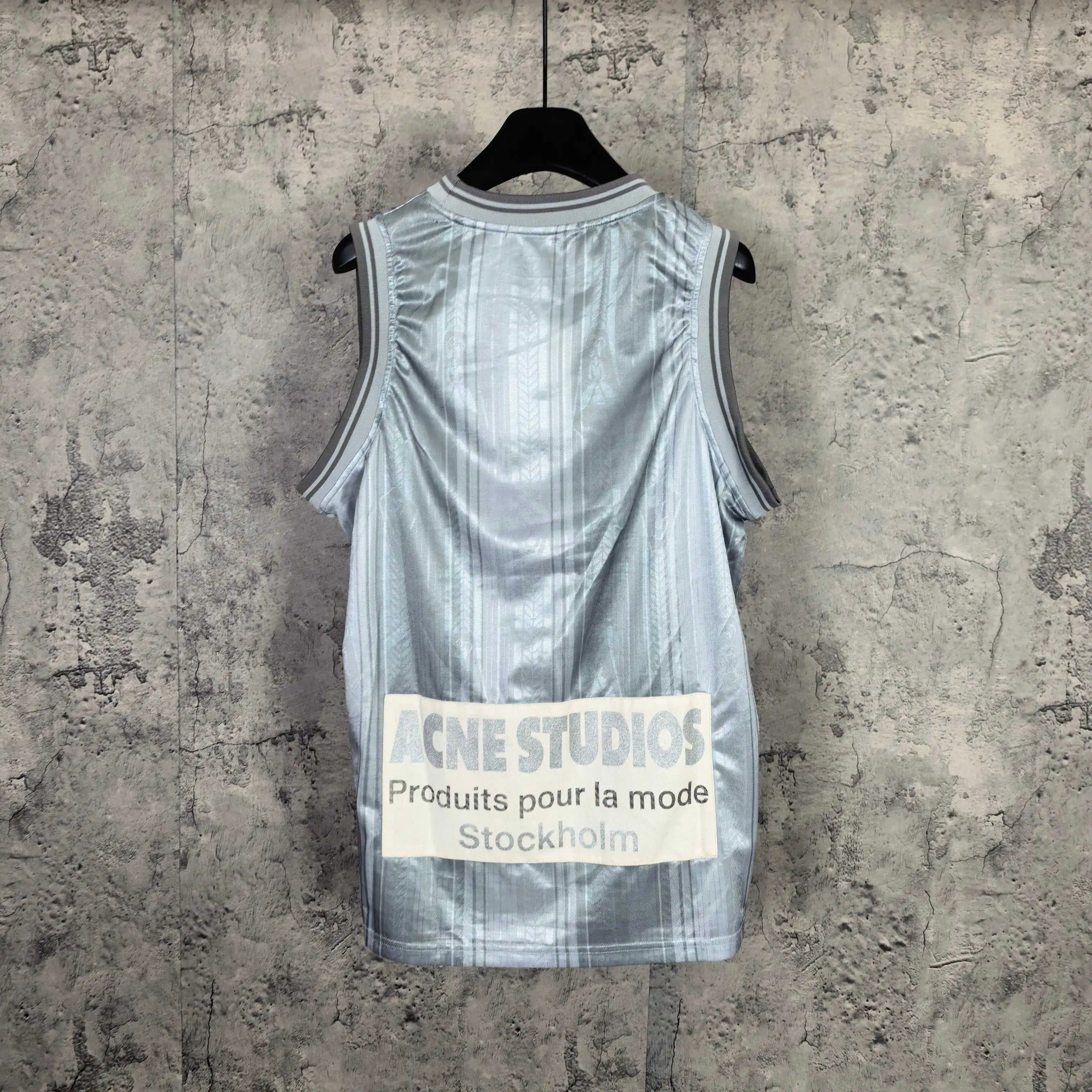 Logo-Print Mesh Football Jersey Vest D15524577 — view 2