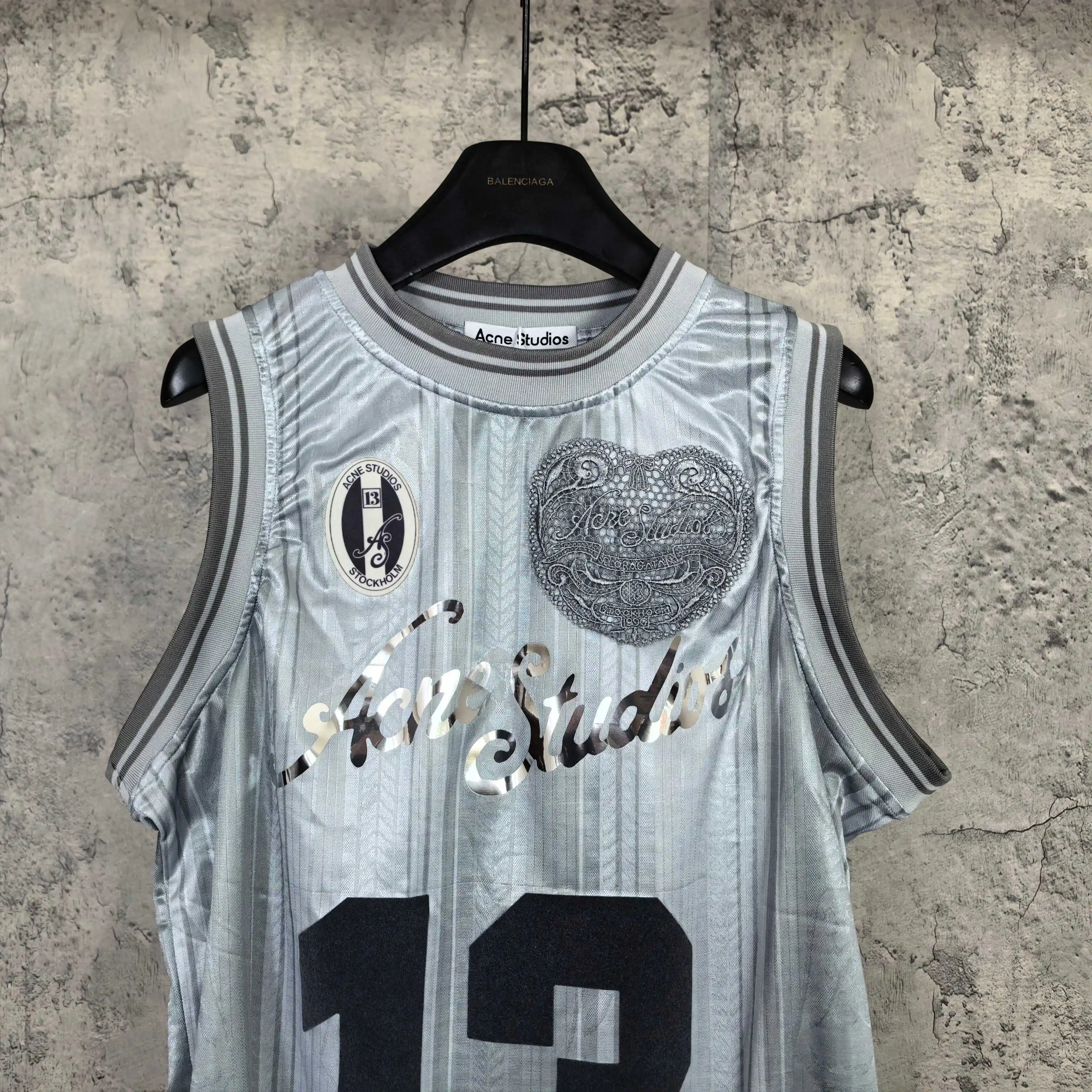 Logo-Print Mesh Football Jersey Vest D15524577 — view 3