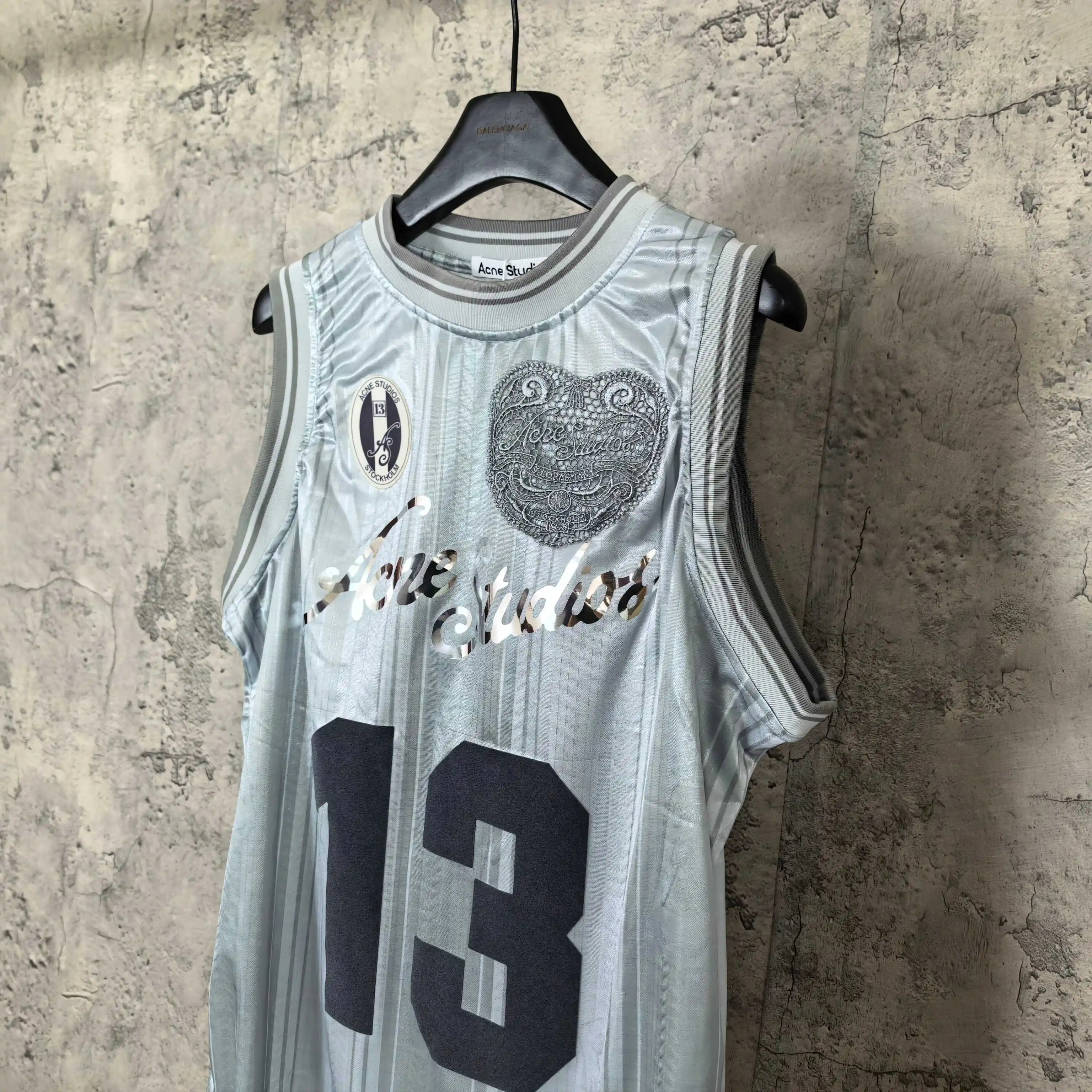 Logo-Print Mesh Football Jersey Vest D15524577 — view 9