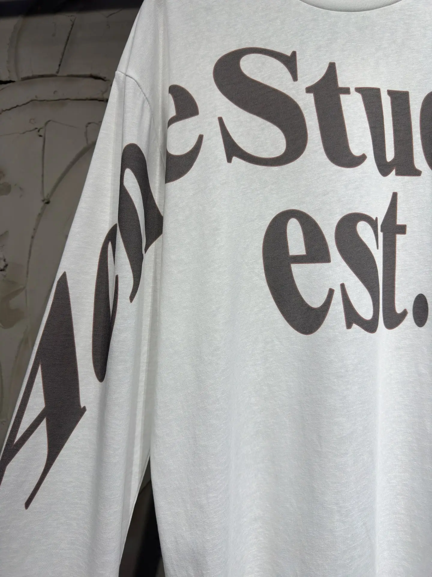 Logo Print Long-Sleeve T-Shirt D15524358 — view 5