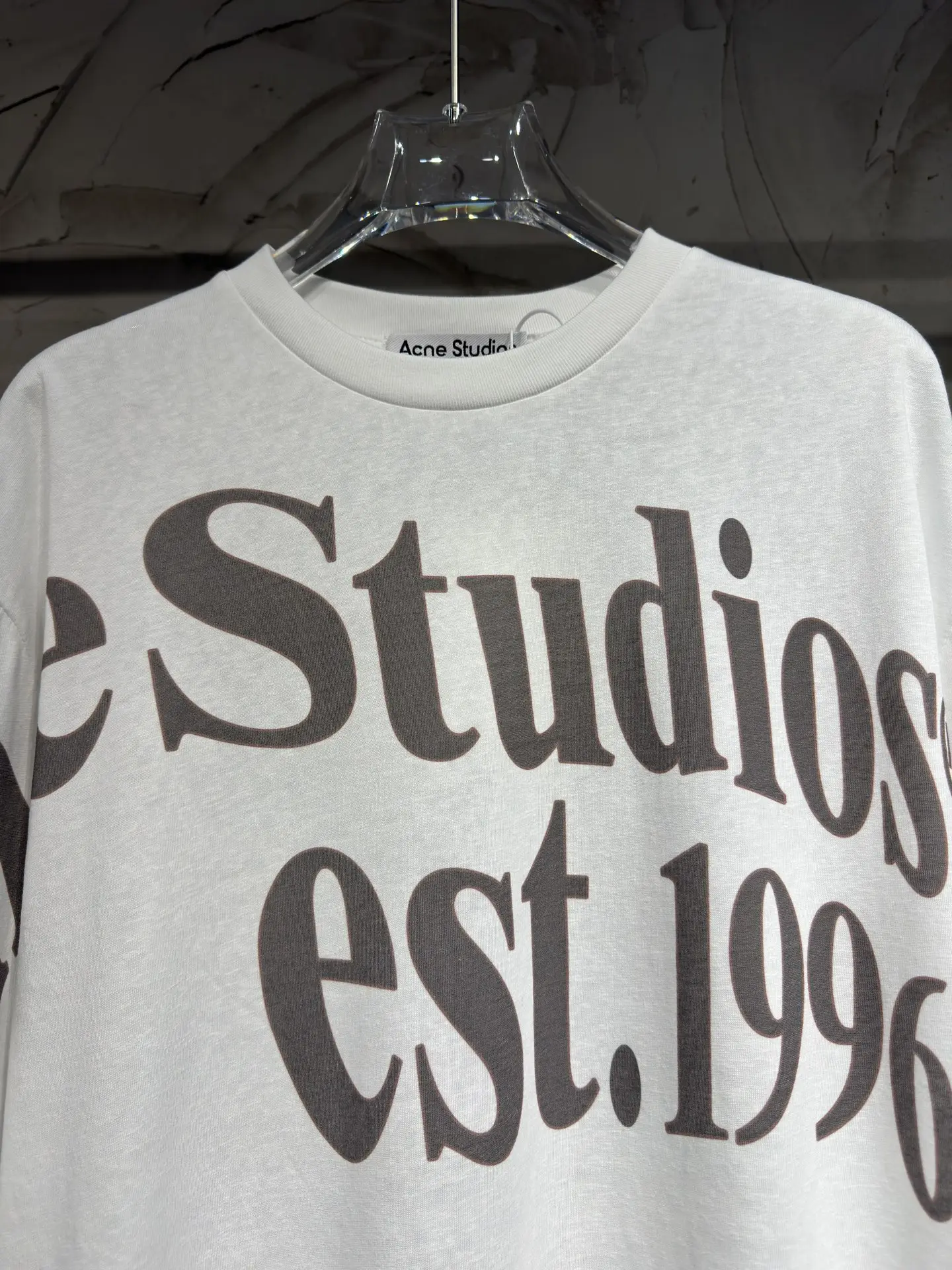 Logo Print Long-Sleeve T-Shirt D15524358 — view 6