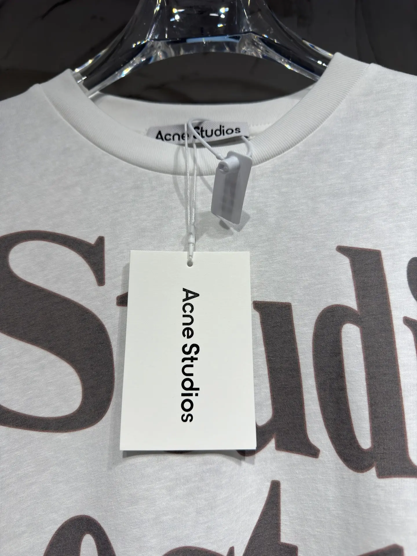 Logo Print Long-Sleeve T-Shirt D15524358 — view 8