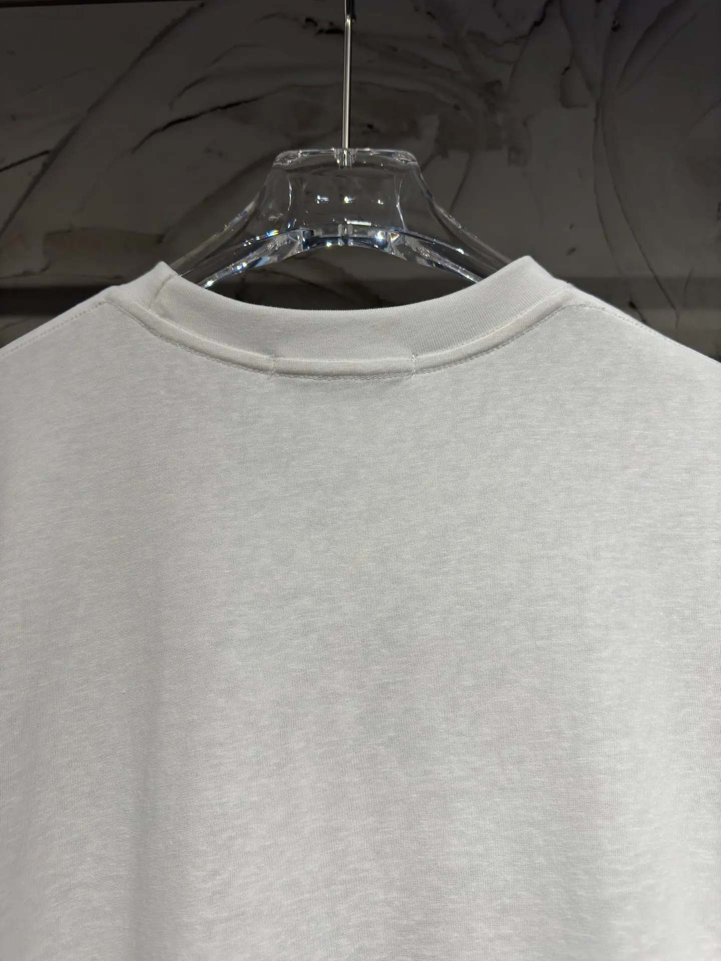 Logo Print Long-Sleeve T-Shirt D15524358 — view 11