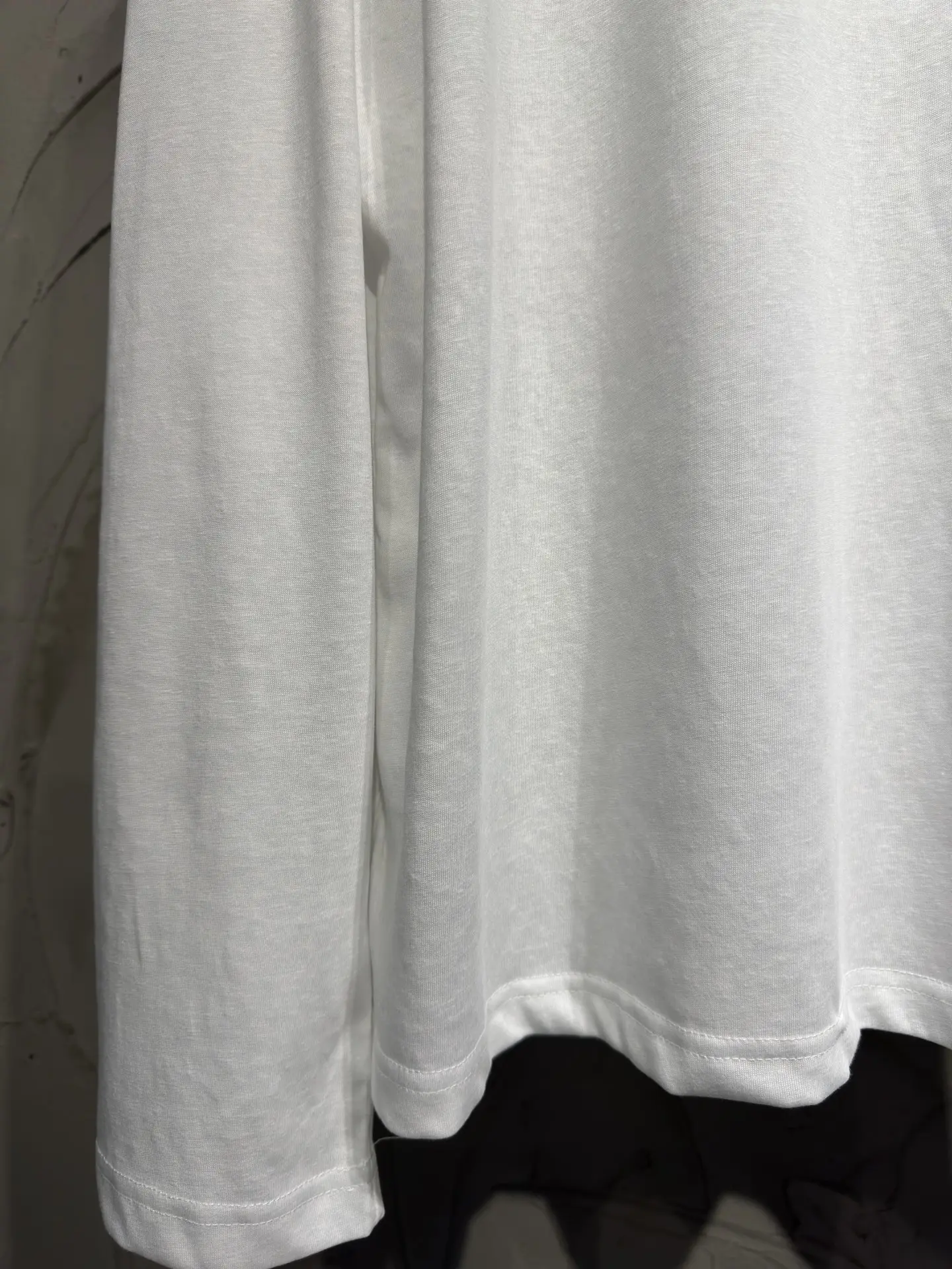 Logo Print Long-Sleeve T-Shirt D15524358 — view 12