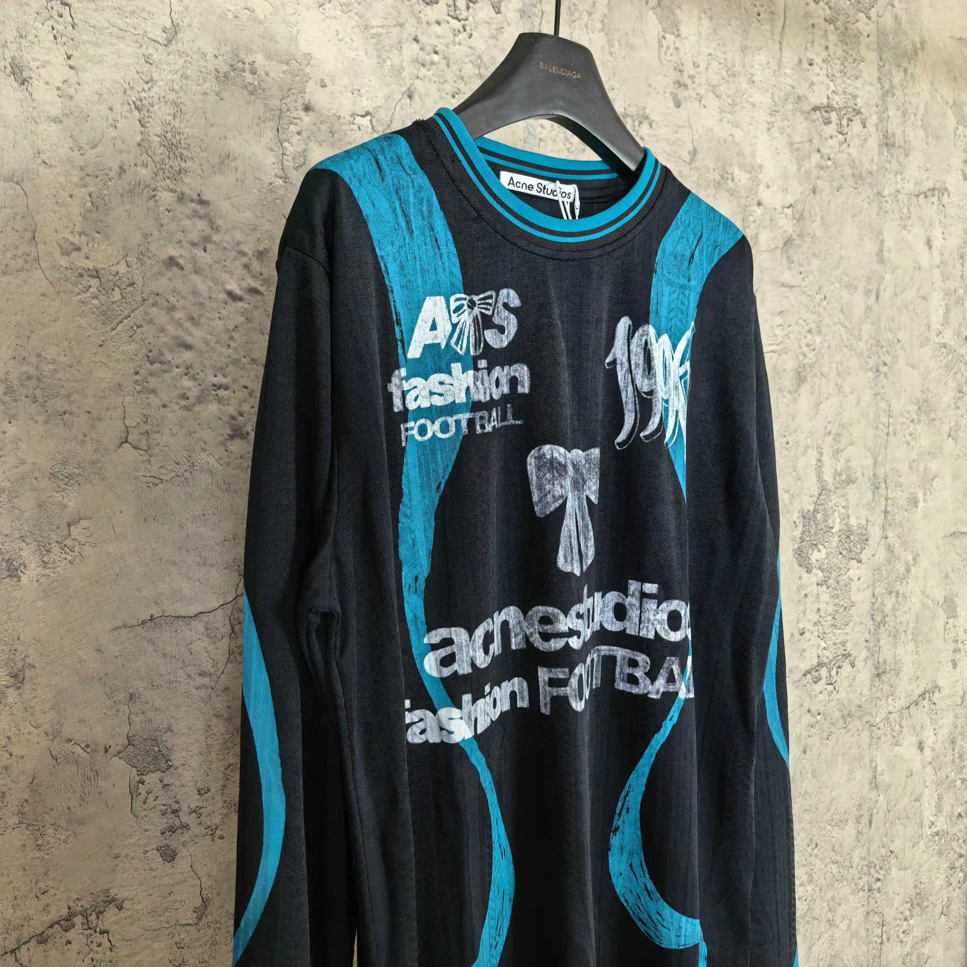 Long-Sleeve Graphic Football Jersey D15524552 — view 7