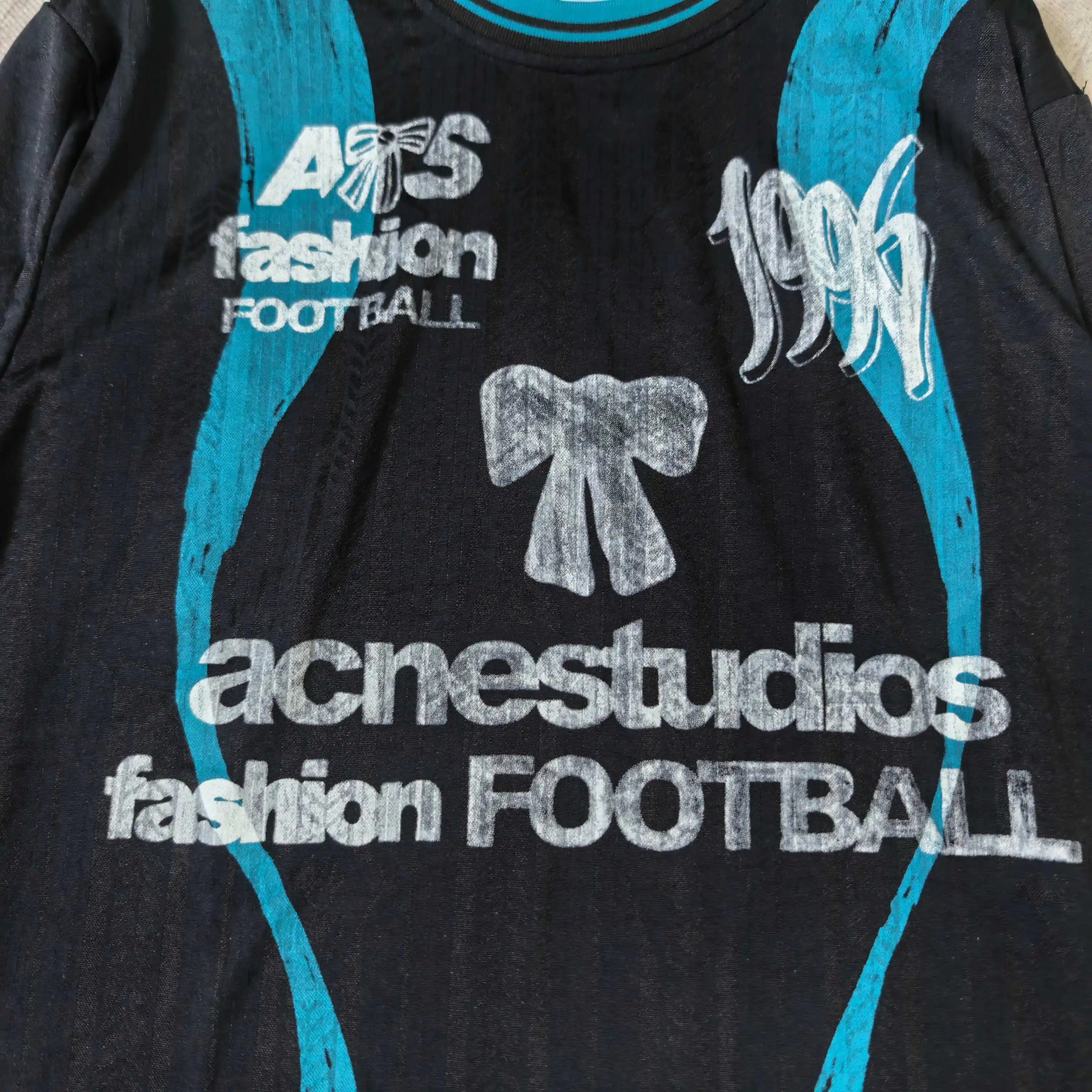 Long-Sleeve Graphic Football Jersey D15524552 — view 8